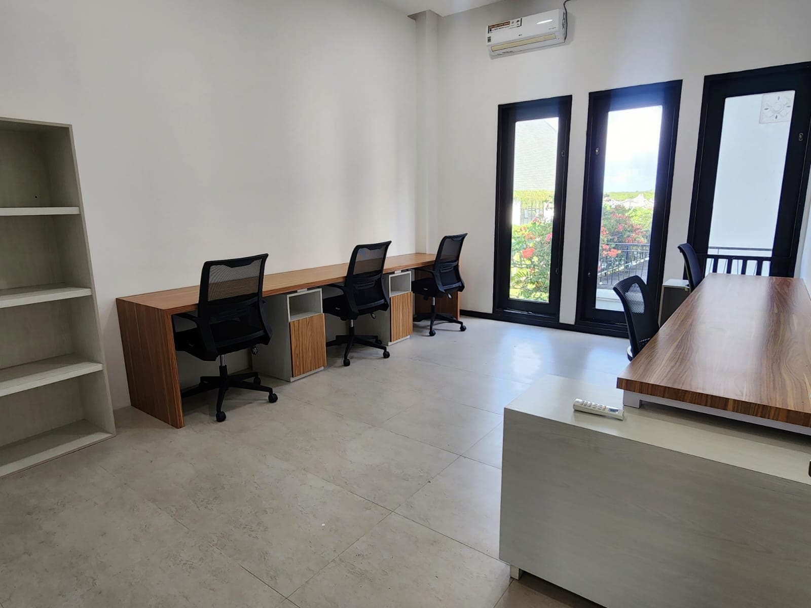 5-6 pax office 5-6 pax office