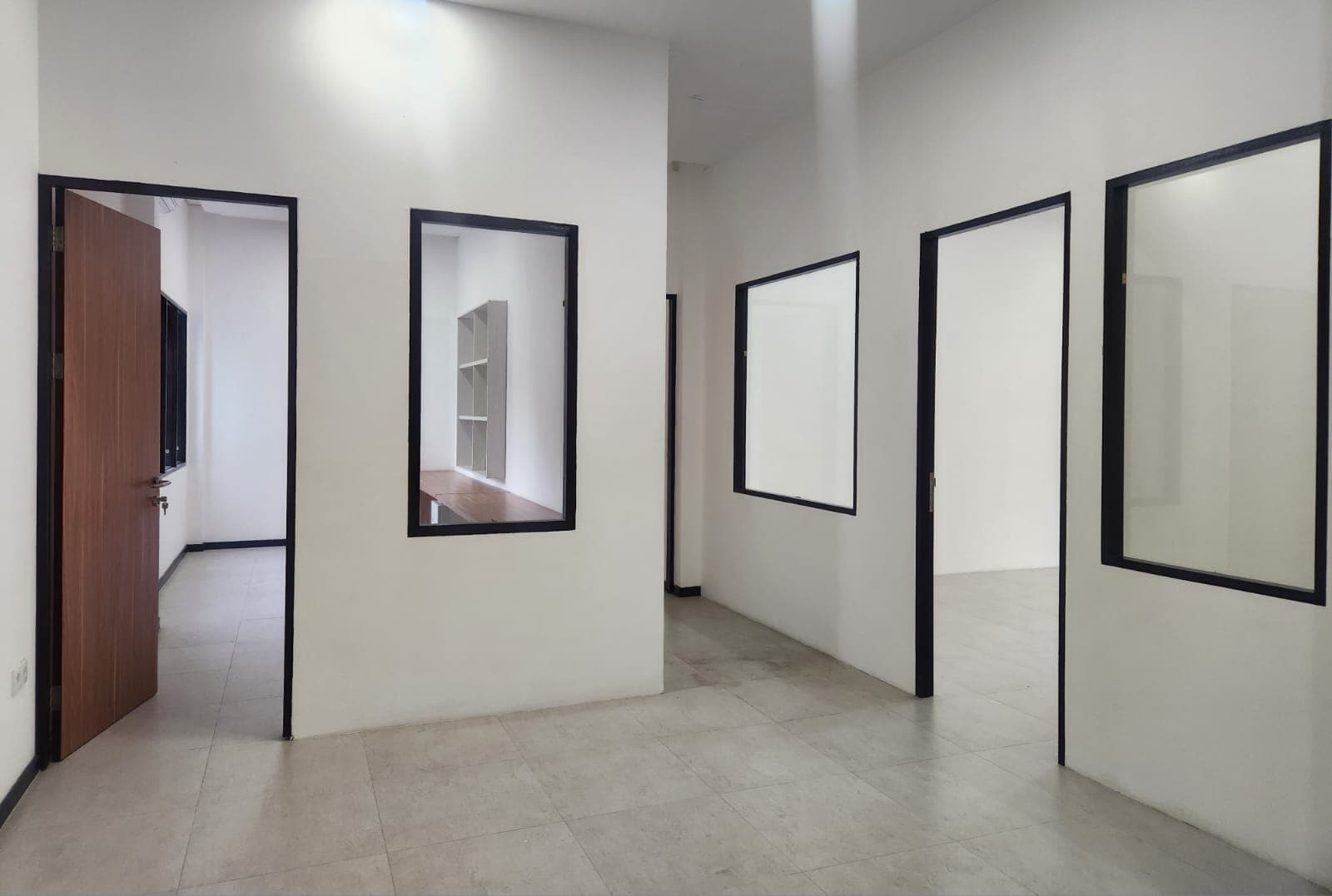 Entry to offices Entry to offices