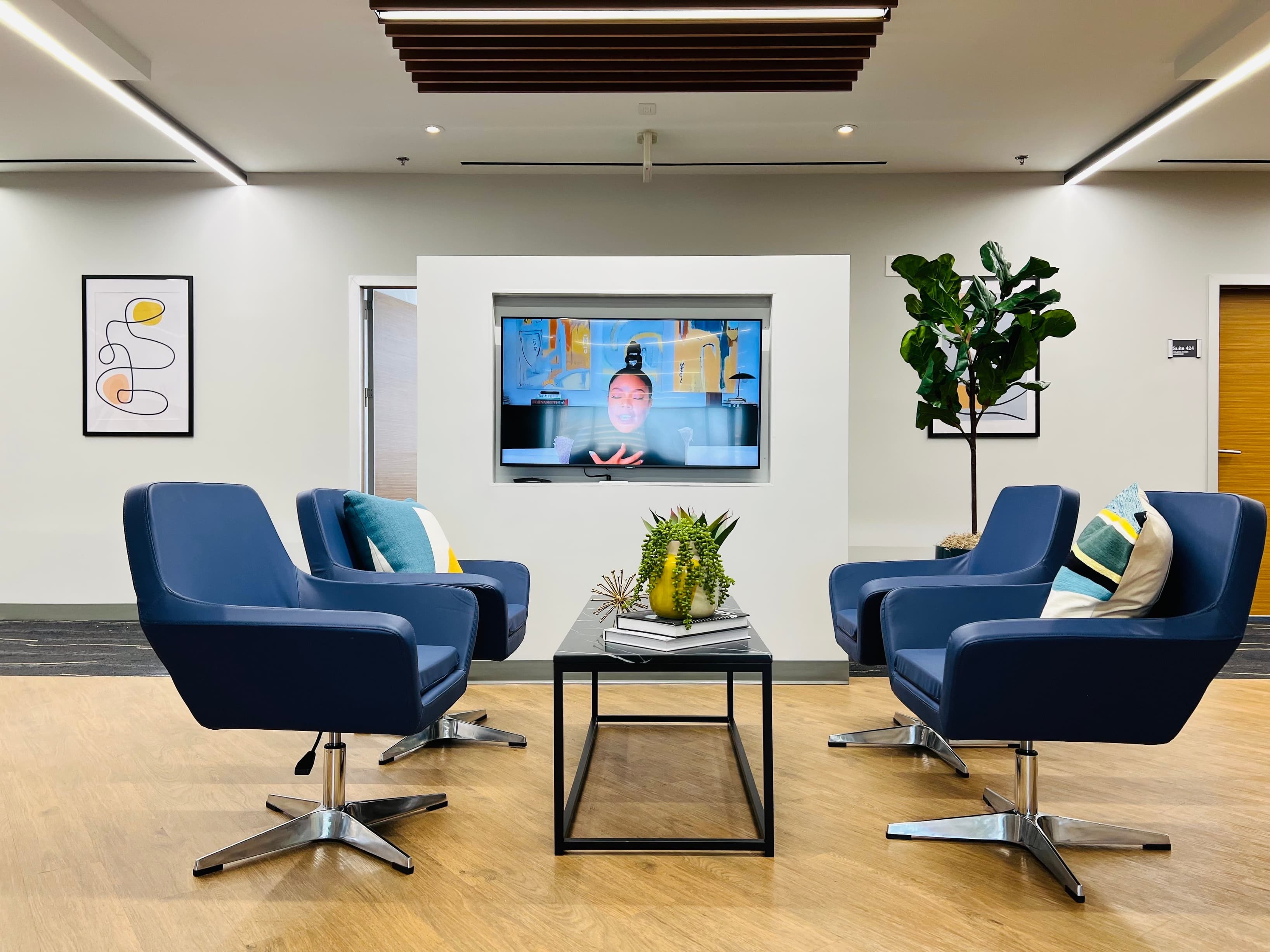 Breakout/Lounge Space Breakout/Lounge Space