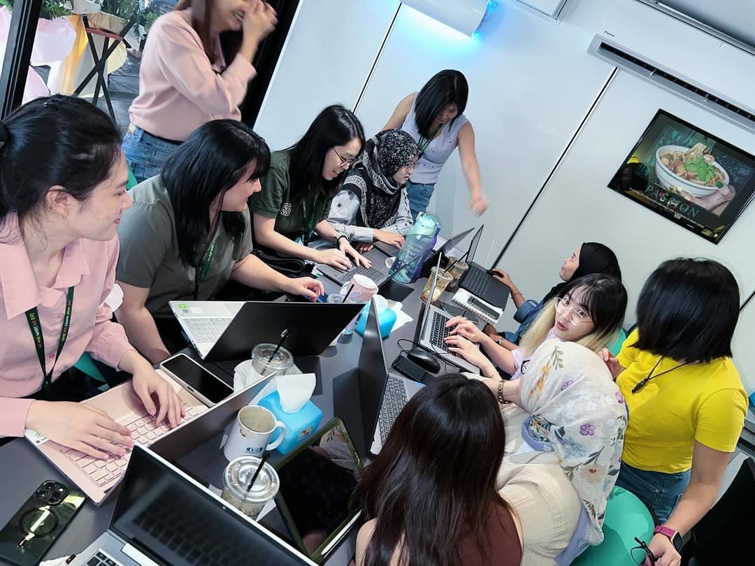 Perfect for individuals who need a change of environment, groups collaborating on projects, or remote professionals meeting c Perfect for individuals who need a change of environment, groups collaborating on projects, or remote professionals meeting c