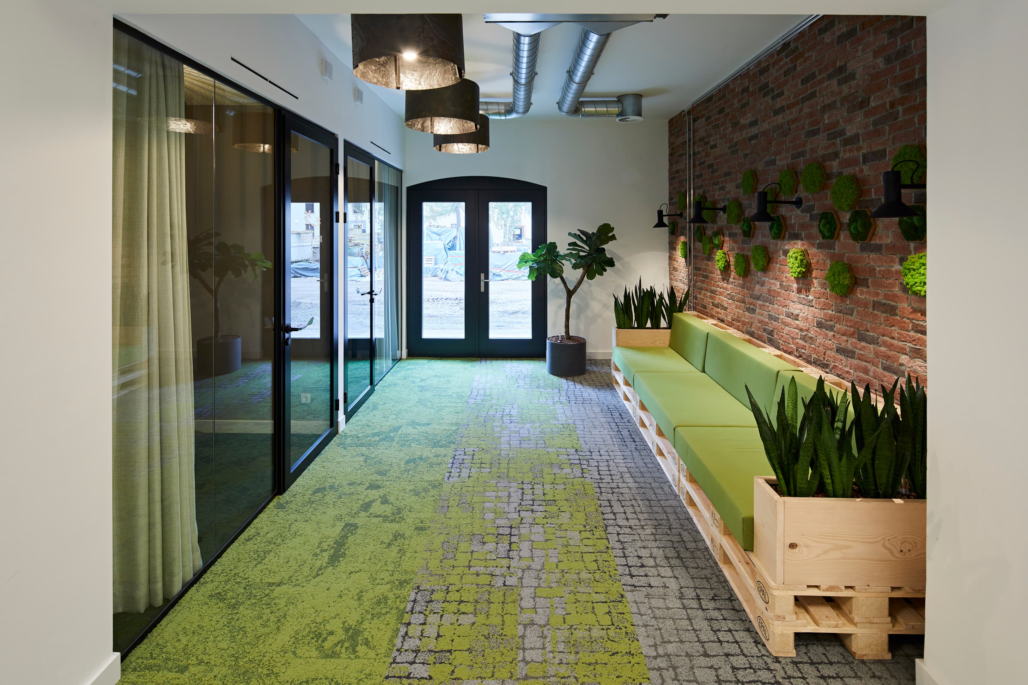 Rest rooms Rest rooms