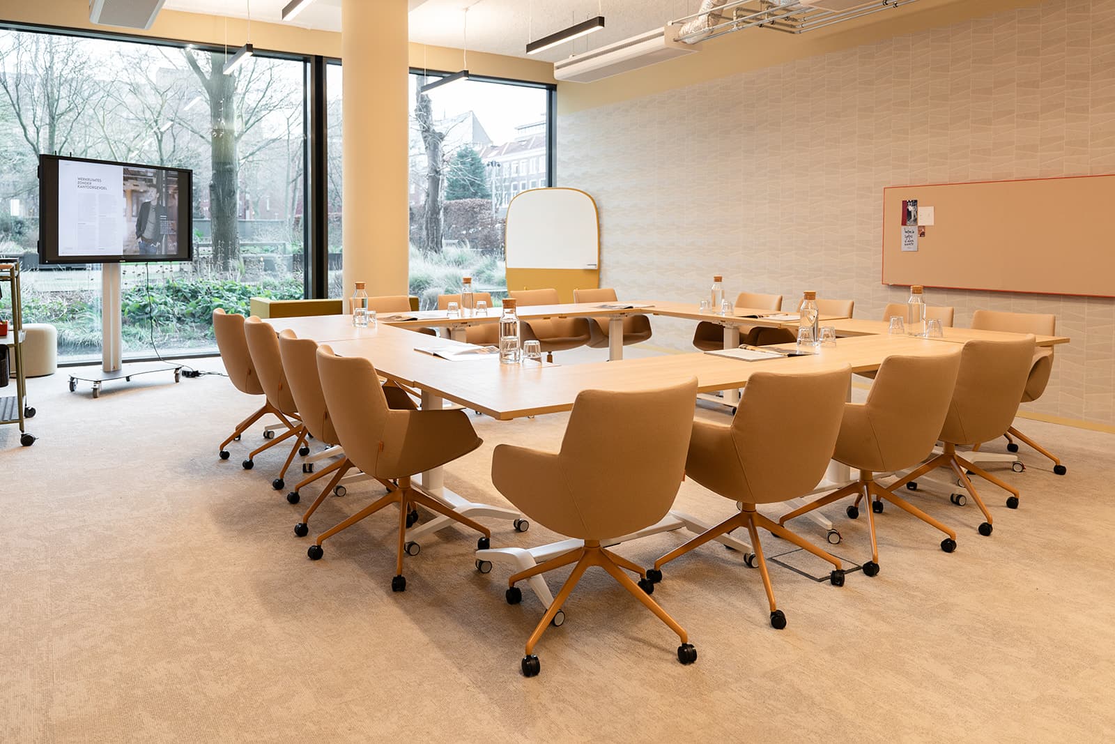 Meeting room Meeting room