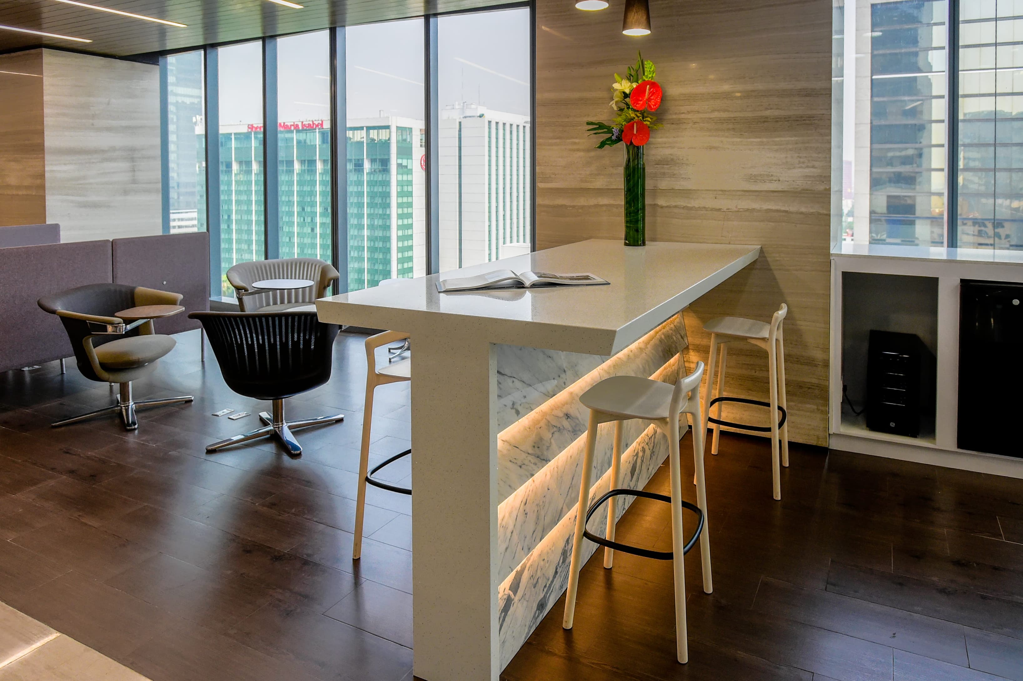 37709-37709-402195.jpg 37709-37709-402195.jpg