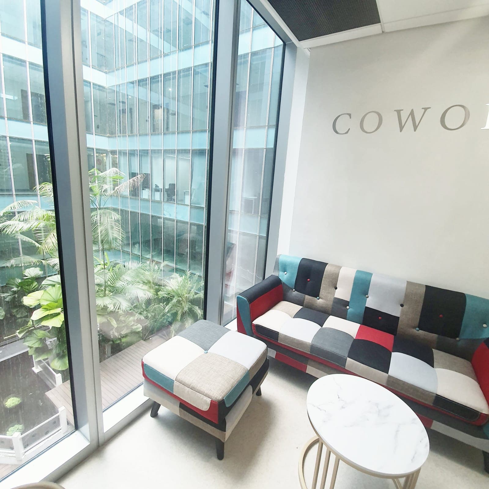 Co work area Co work area