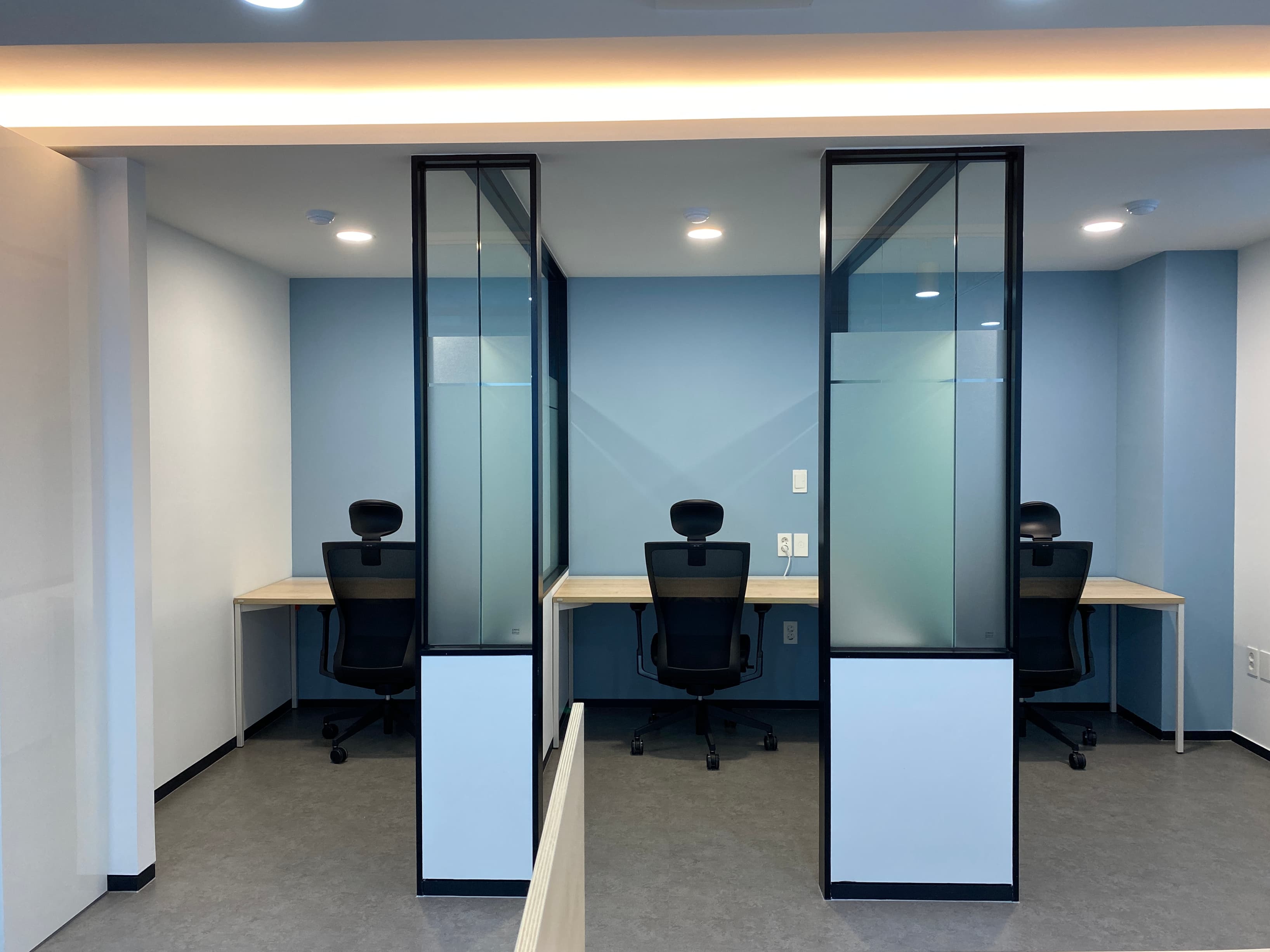 Co-working space booth type Co-working space booth type