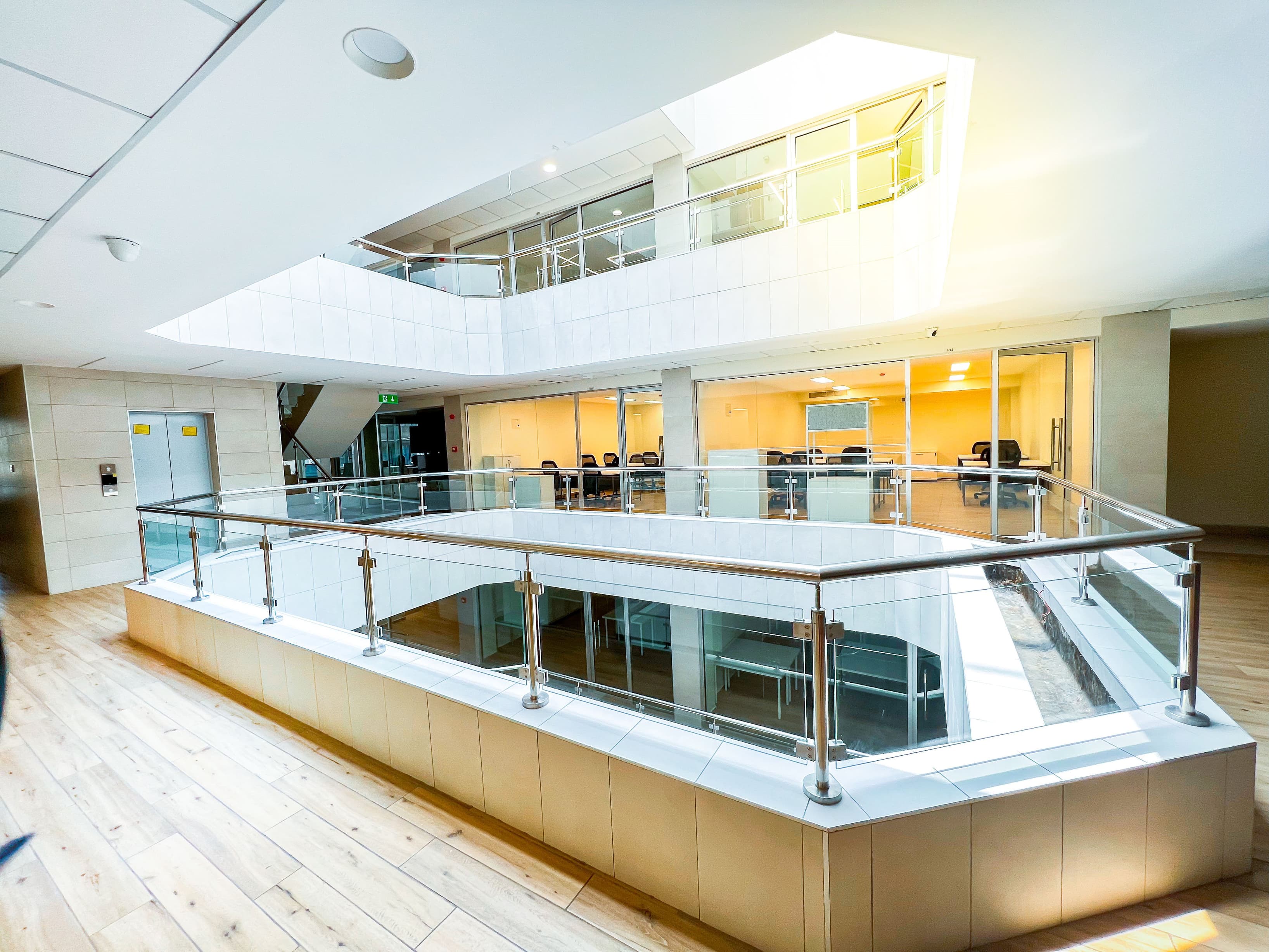 99473-99473-628271.jpg 99473-99473-628271.jpg