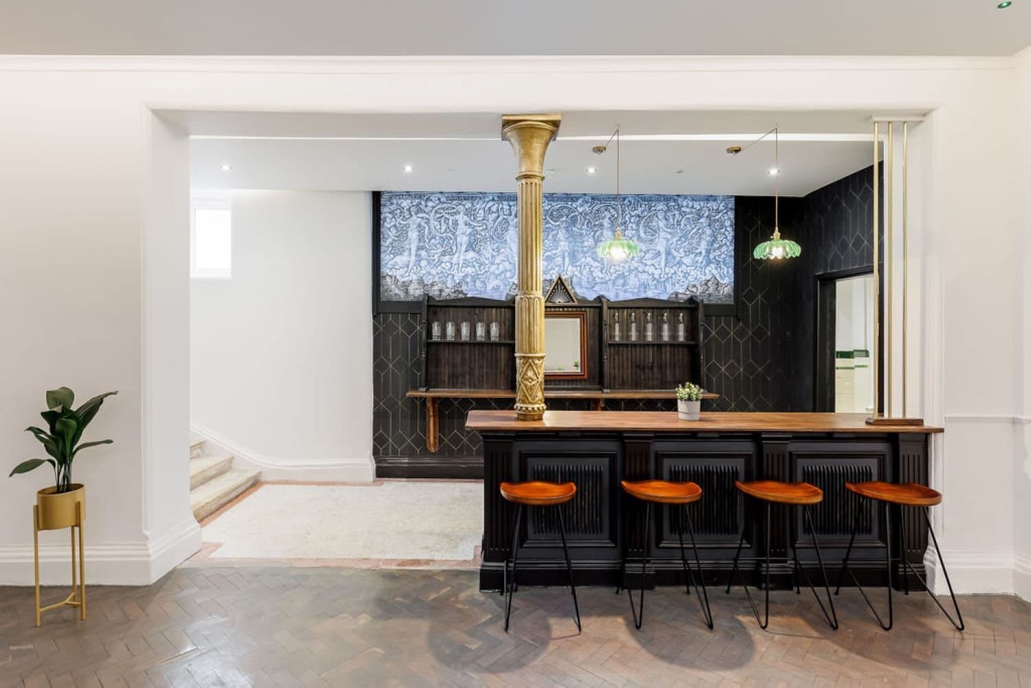 Breakout/Lounge Space Breakout/Lounge Space