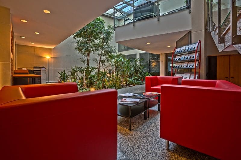 Breakout/Lounge Space Breakout/Lounge Space