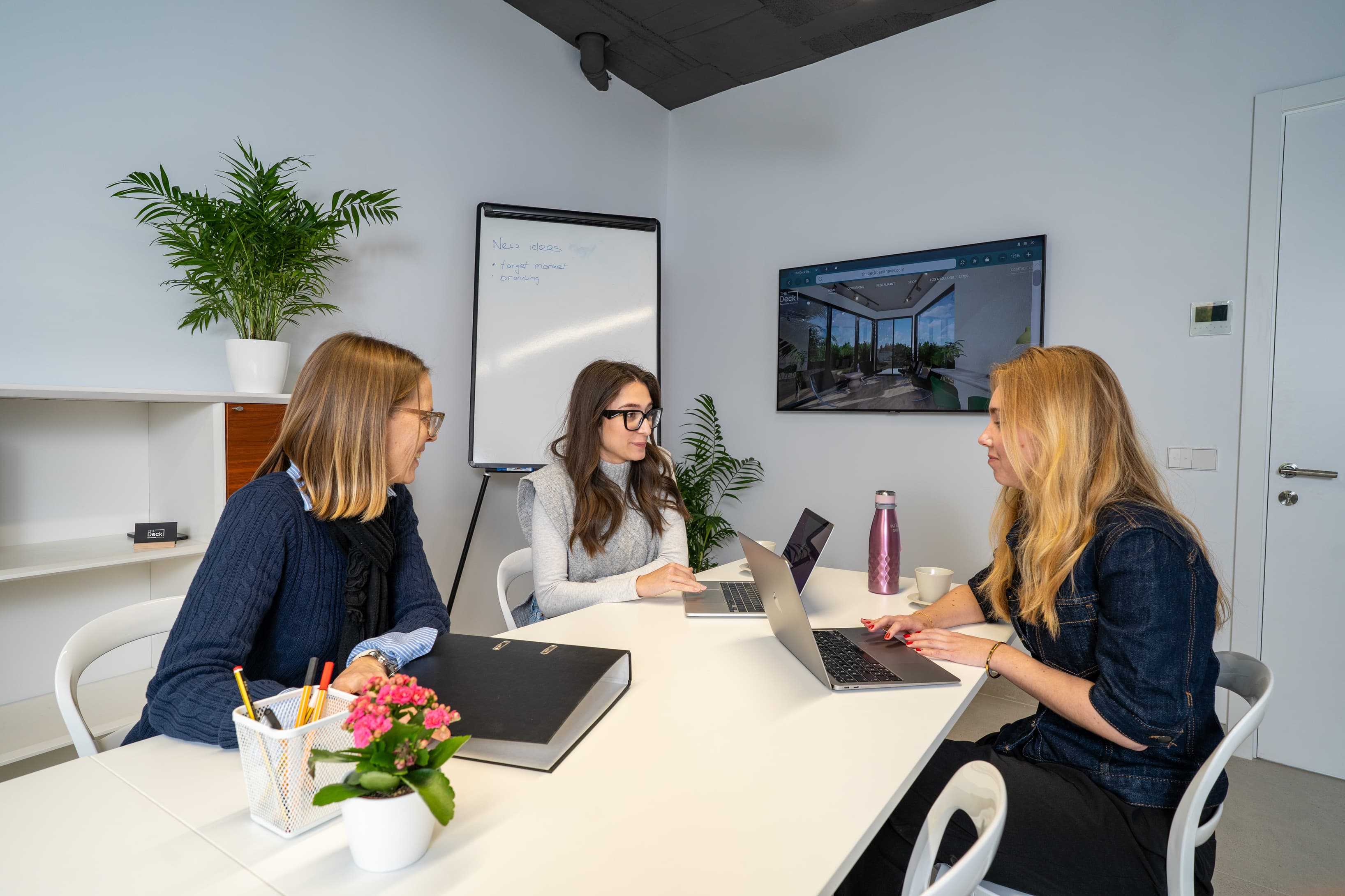 Meeting room Meeting room