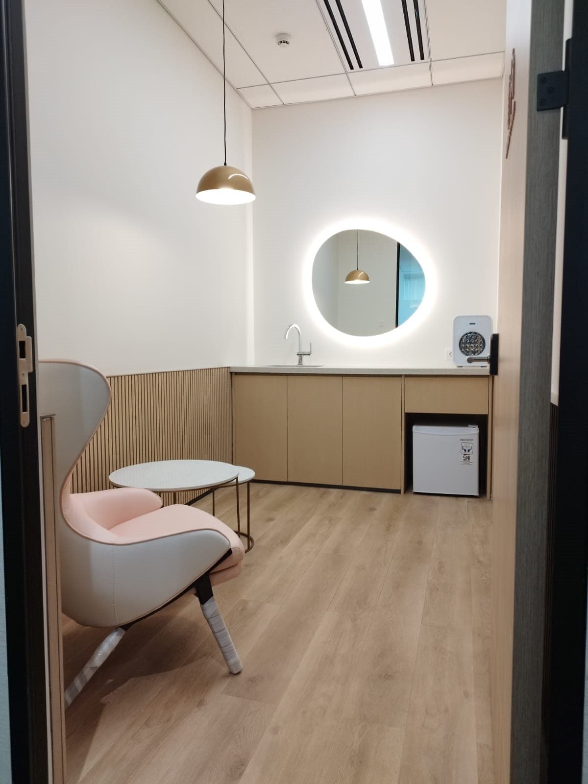 Mother's Room Mother's Room