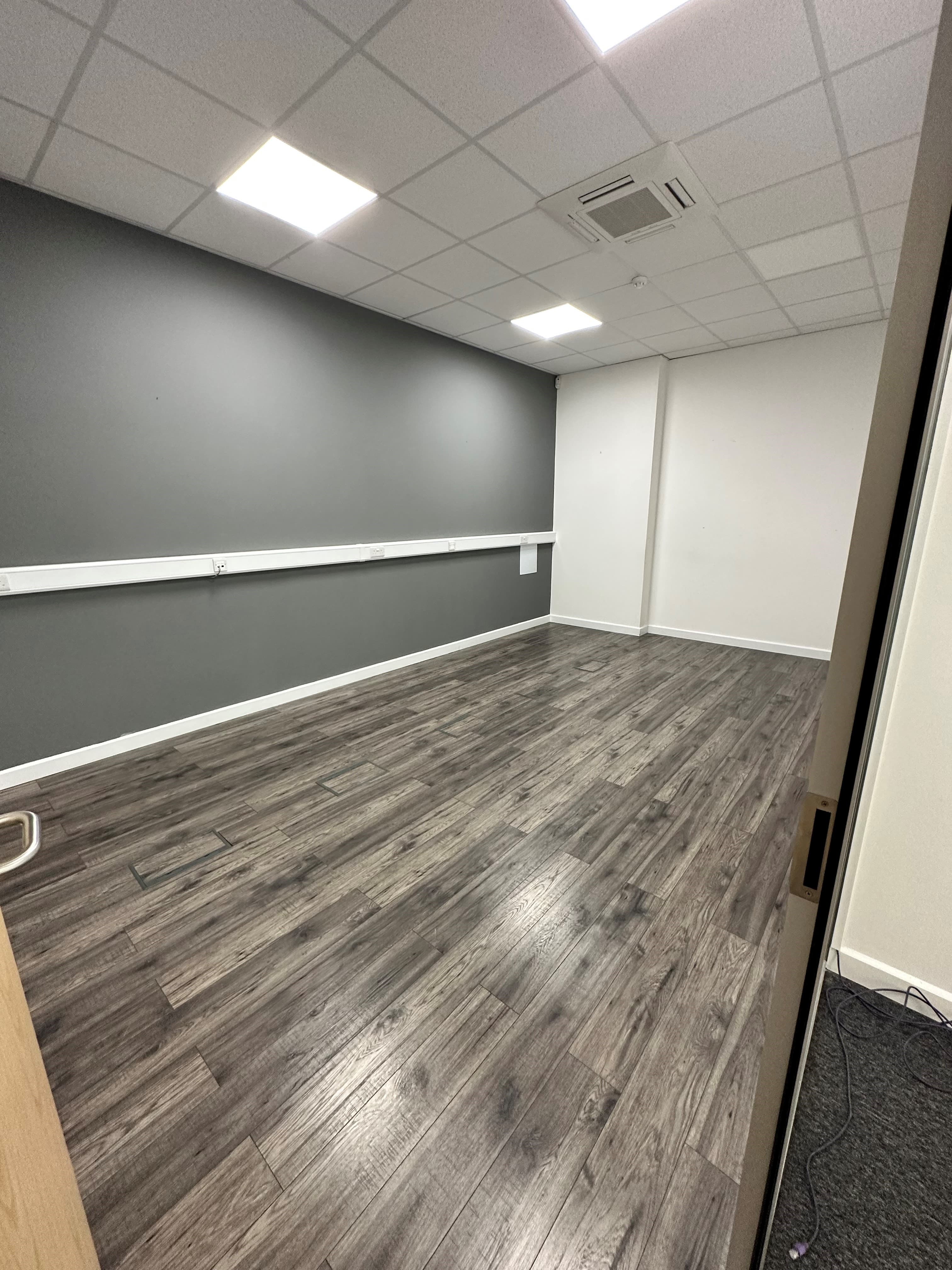 Ground Floor office space Ground Floor office space