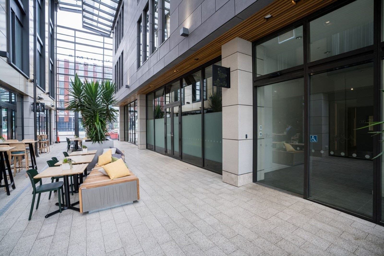 104335-104335-657233.jpg 104335-104335-657233.jpg