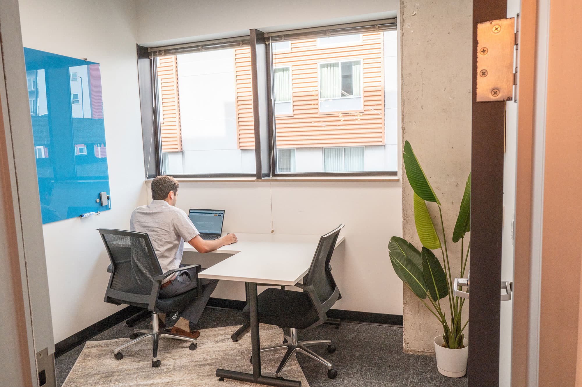 Private Office Private Office
