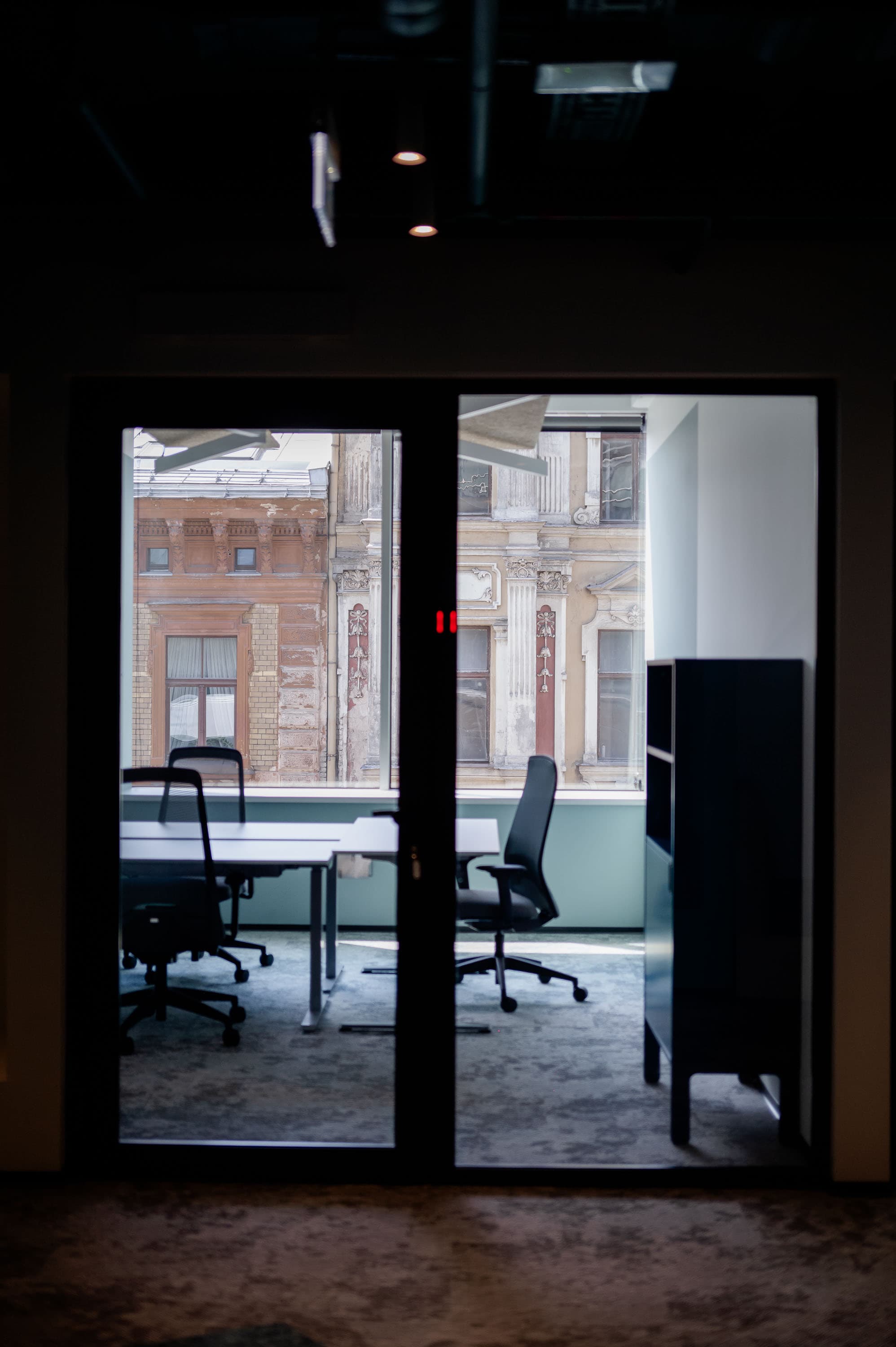 116882-116882-785802.jpg 116882-116882-785802.jpg