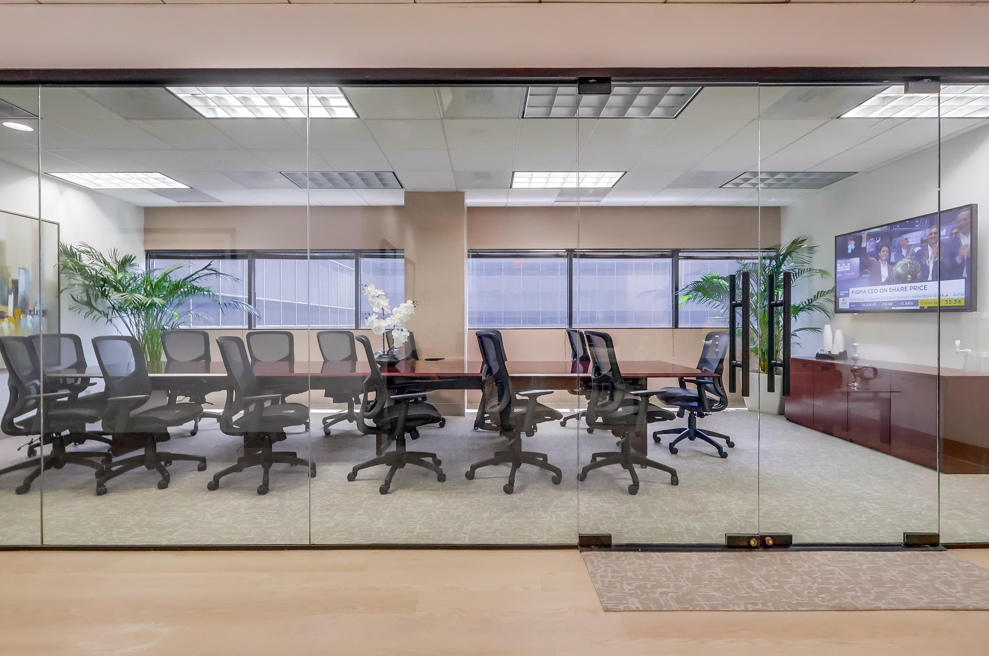 Large Conference Room Large Conference Room