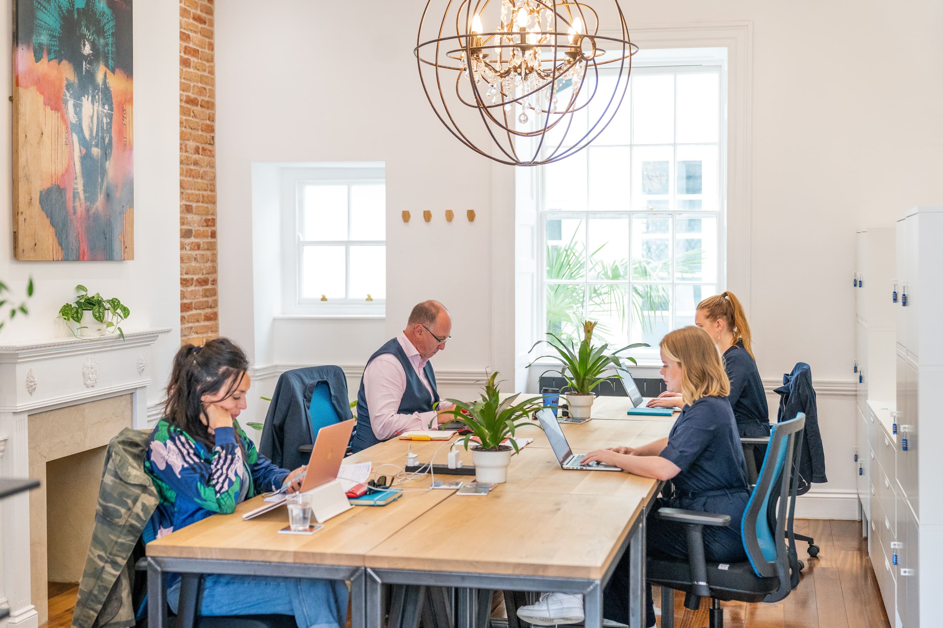 42910-42910-737112.jpg 42910-42910-737112.jpg