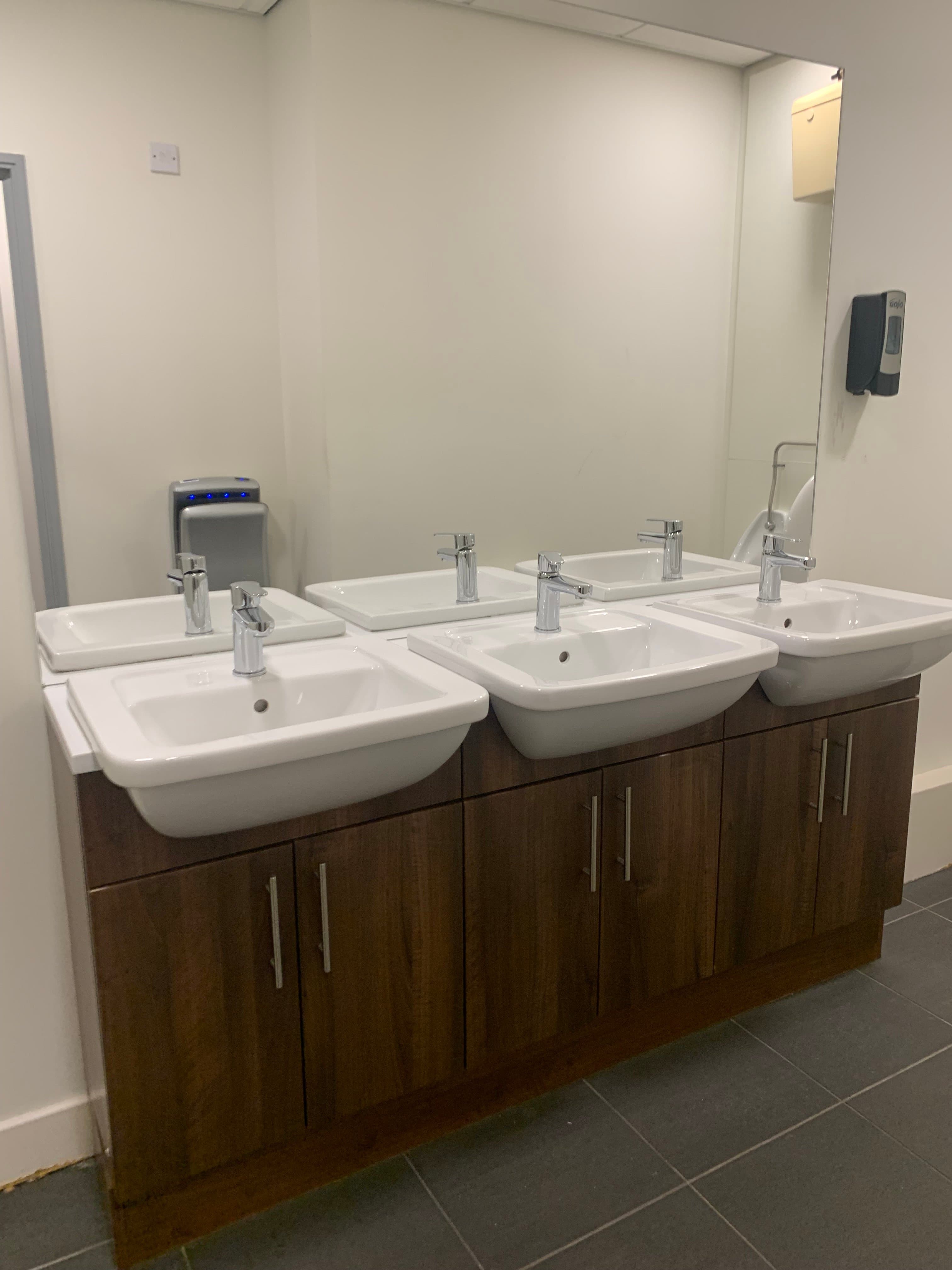 Toilets/ Bathroom Toilets/ Bathroom