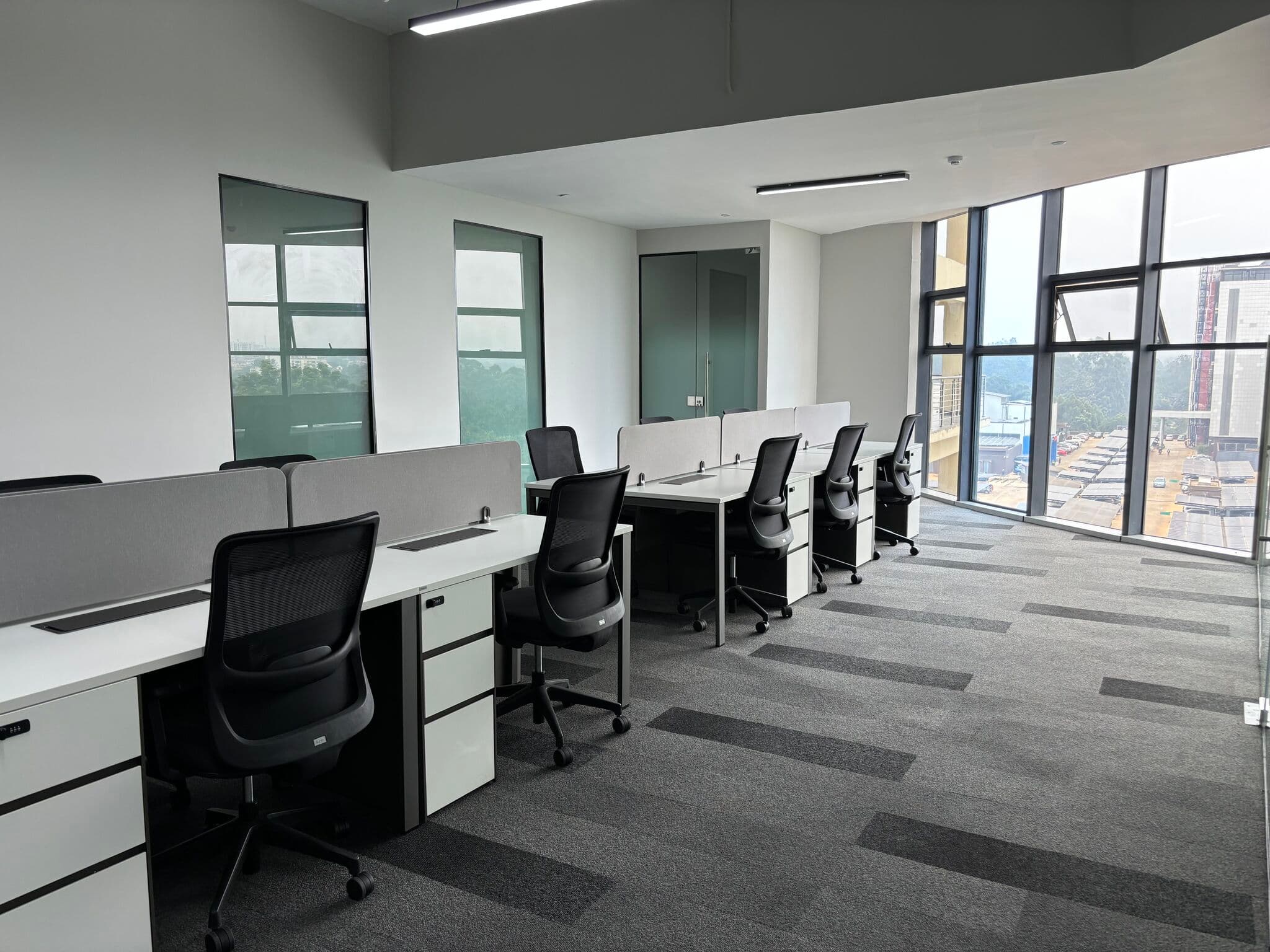 Open plan Workstations Open plan Workstations
