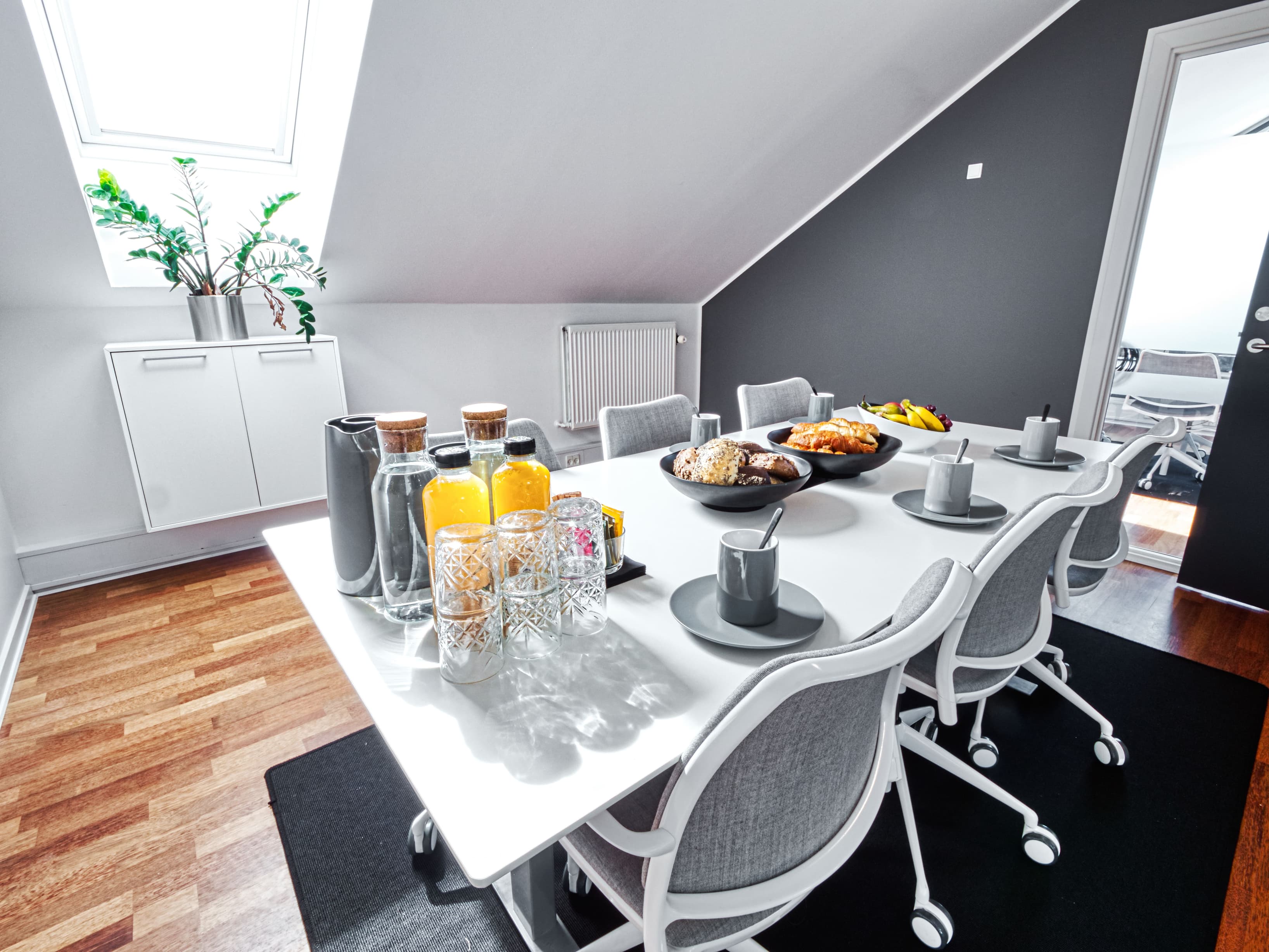 meeting room meeting room