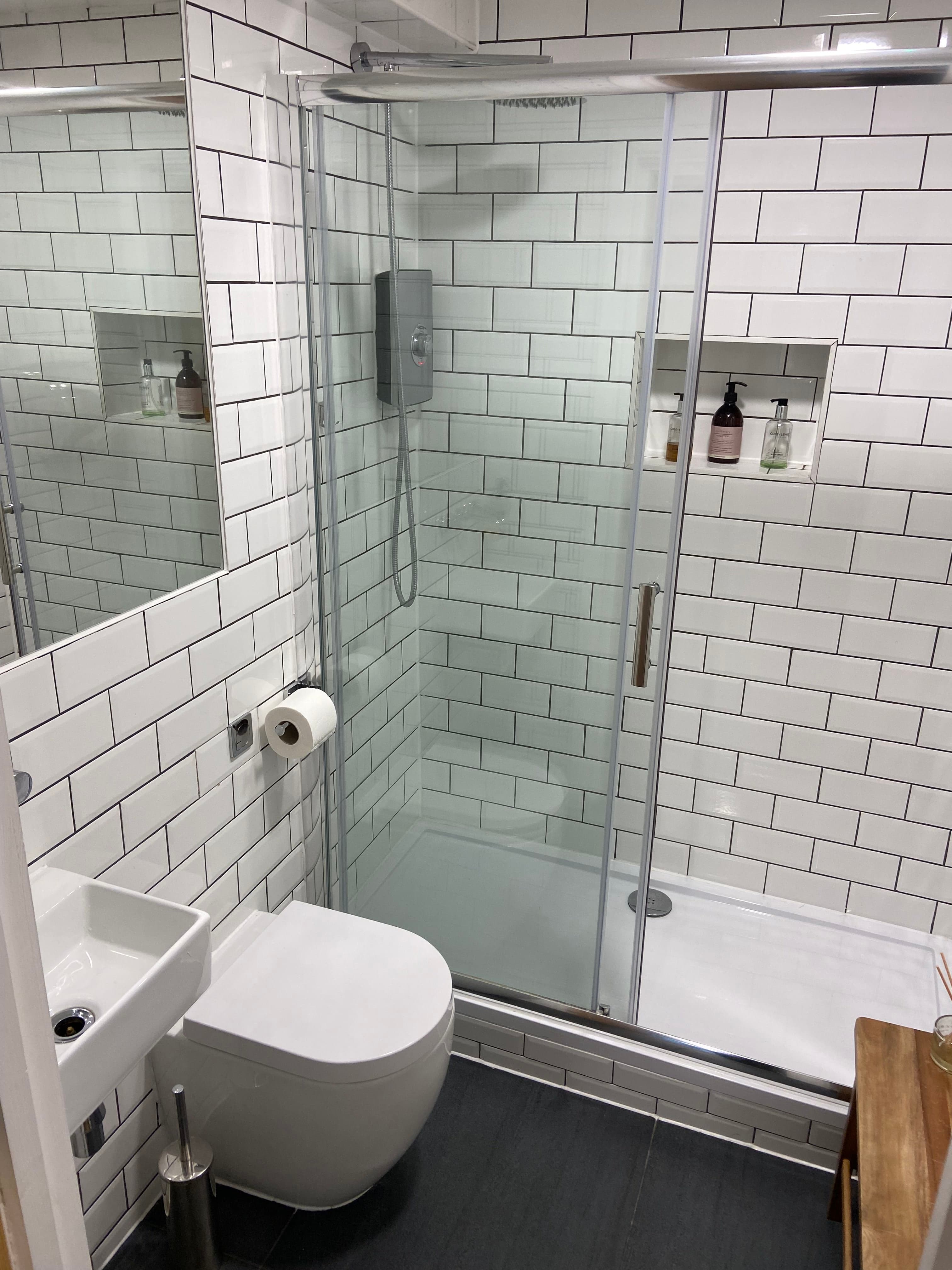 Toilets/ Bathroom Toilets/ Bathroom