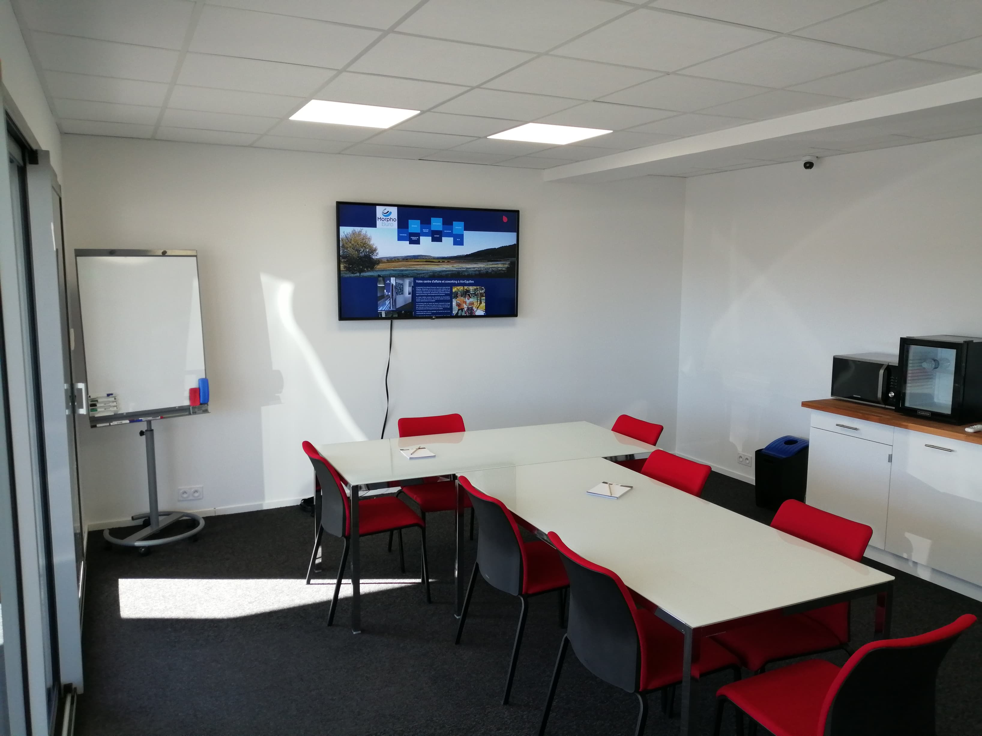 BUREAU J 01 BUREAU J 01