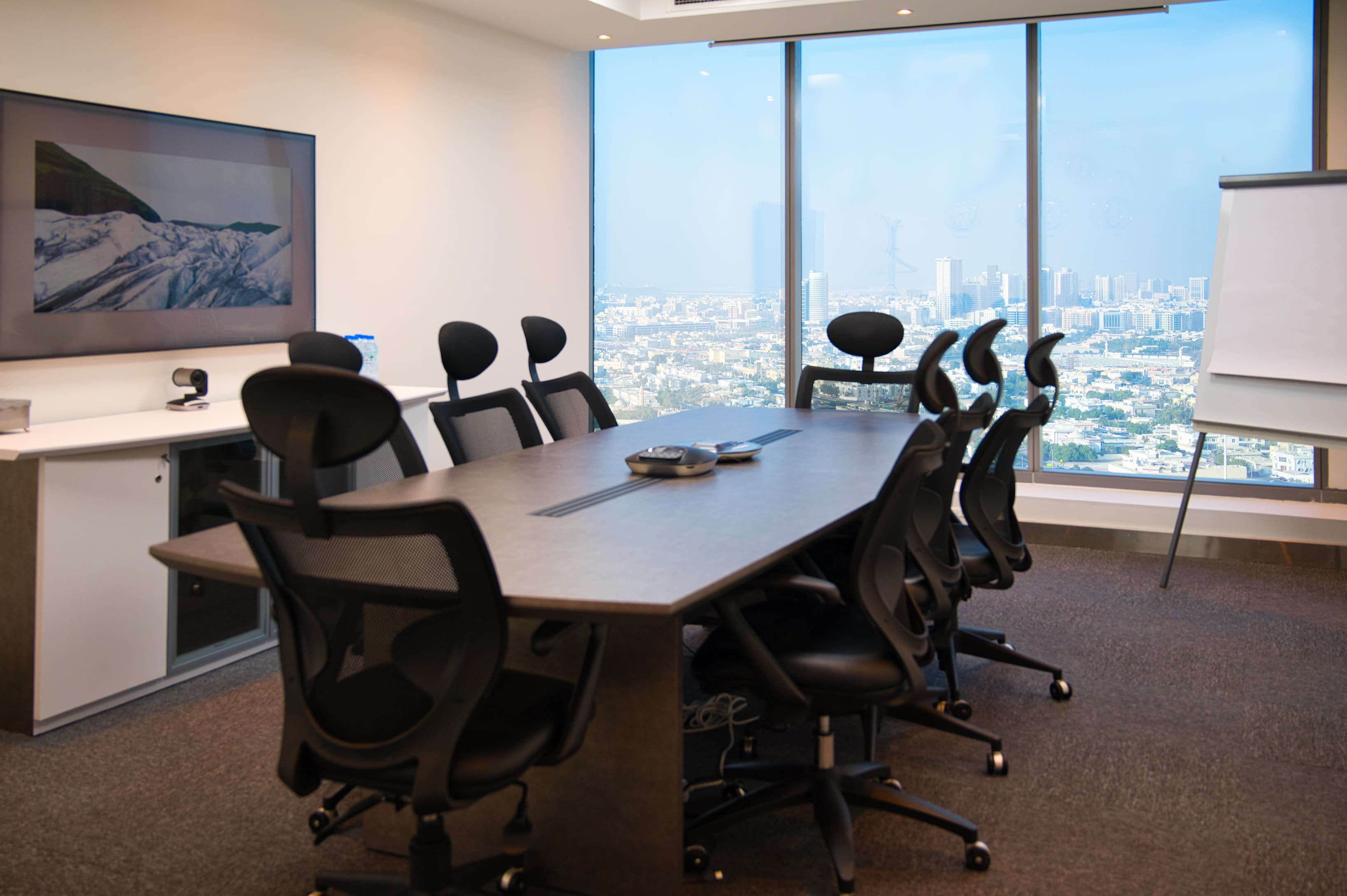 Fully Equipped Meeting Rooms Fully Equipped Meeting Rooms