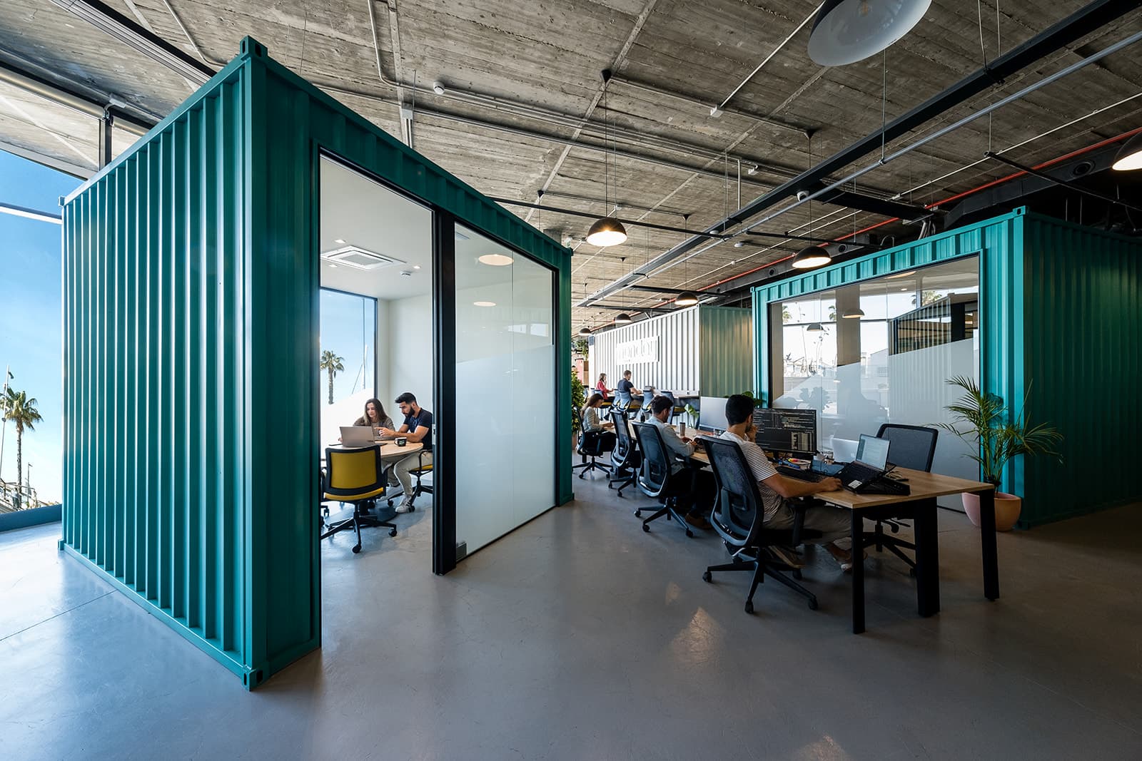 Fixed Desk Fixed Desk