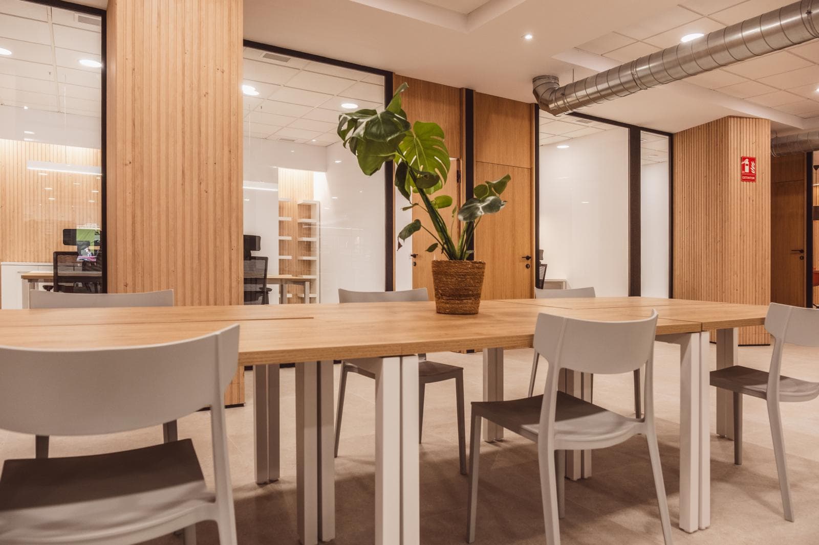 Offices/Dining room Offices/Dining room