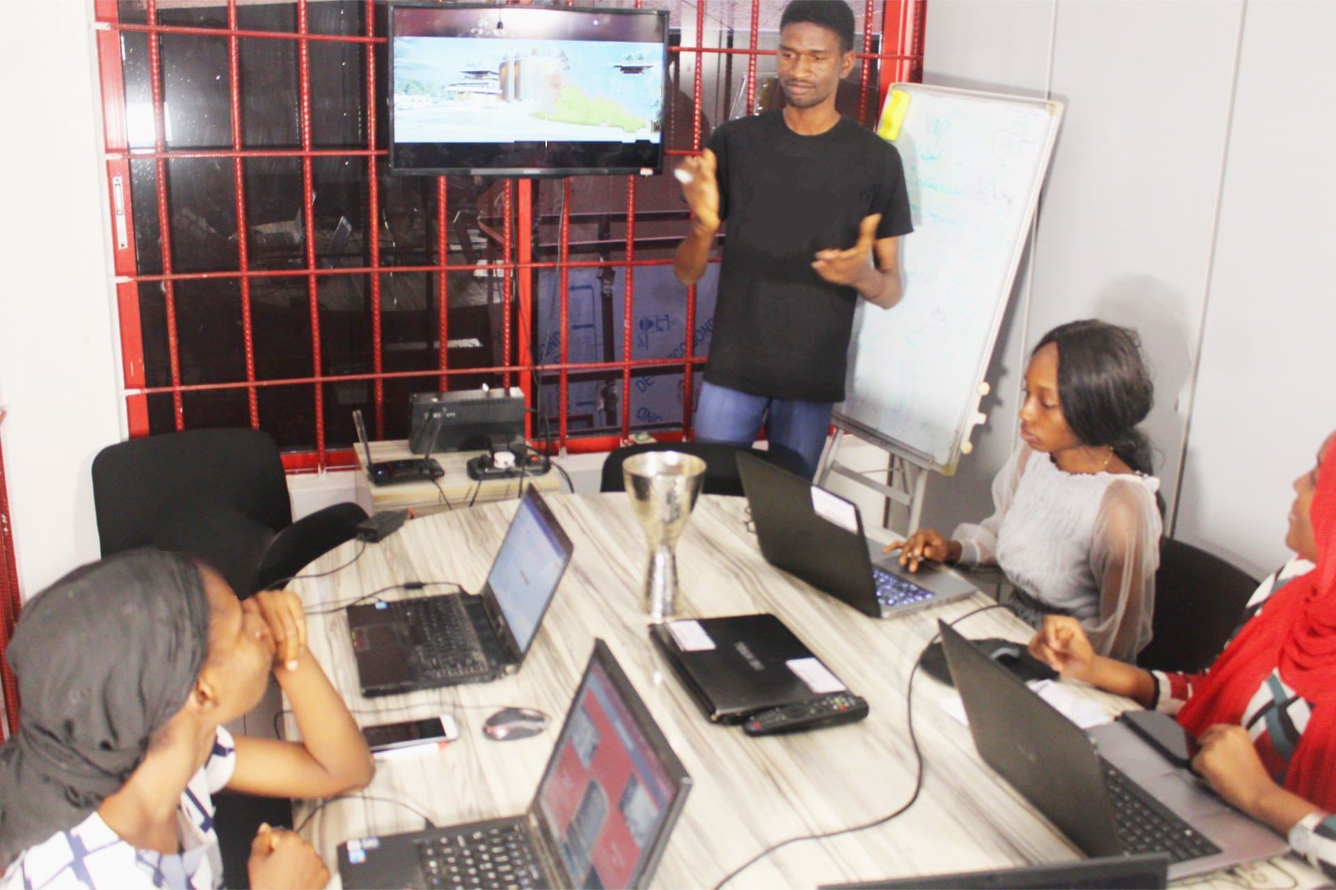 106774-106774-684755.jpg 106774-106774-684755.jpg