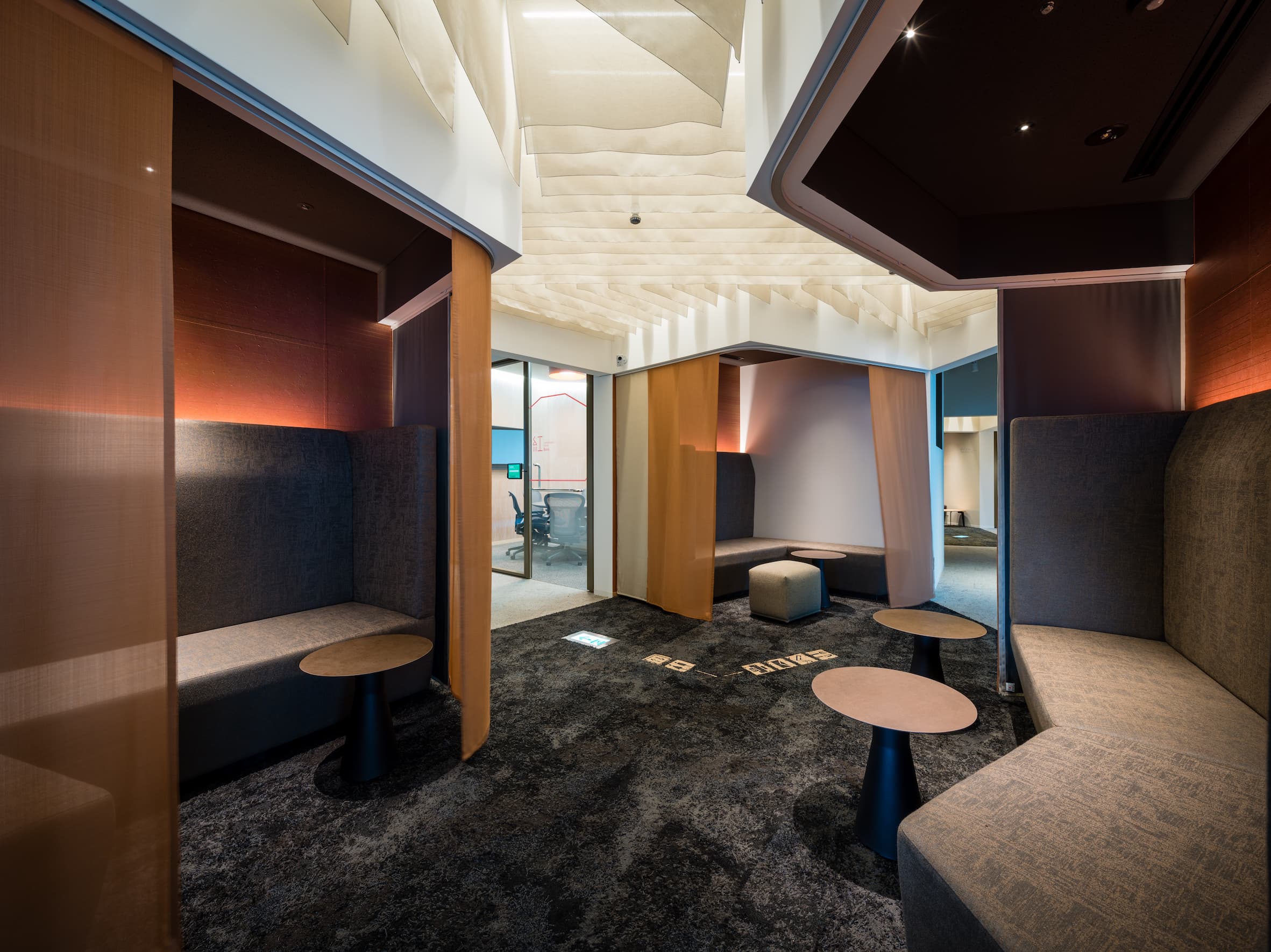 Breakout/Lounge Space Breakout/Lounge Space