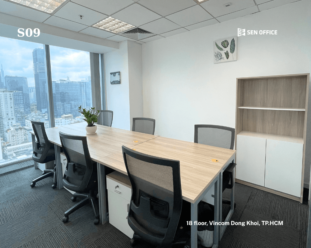 Room S09: 16.5m², 48,500,000 VND/month, 6 pax, view to Landmark 81 Room S09: 16.5m², 48,500,000 VND/month, 6 pax, view to Landmark 81