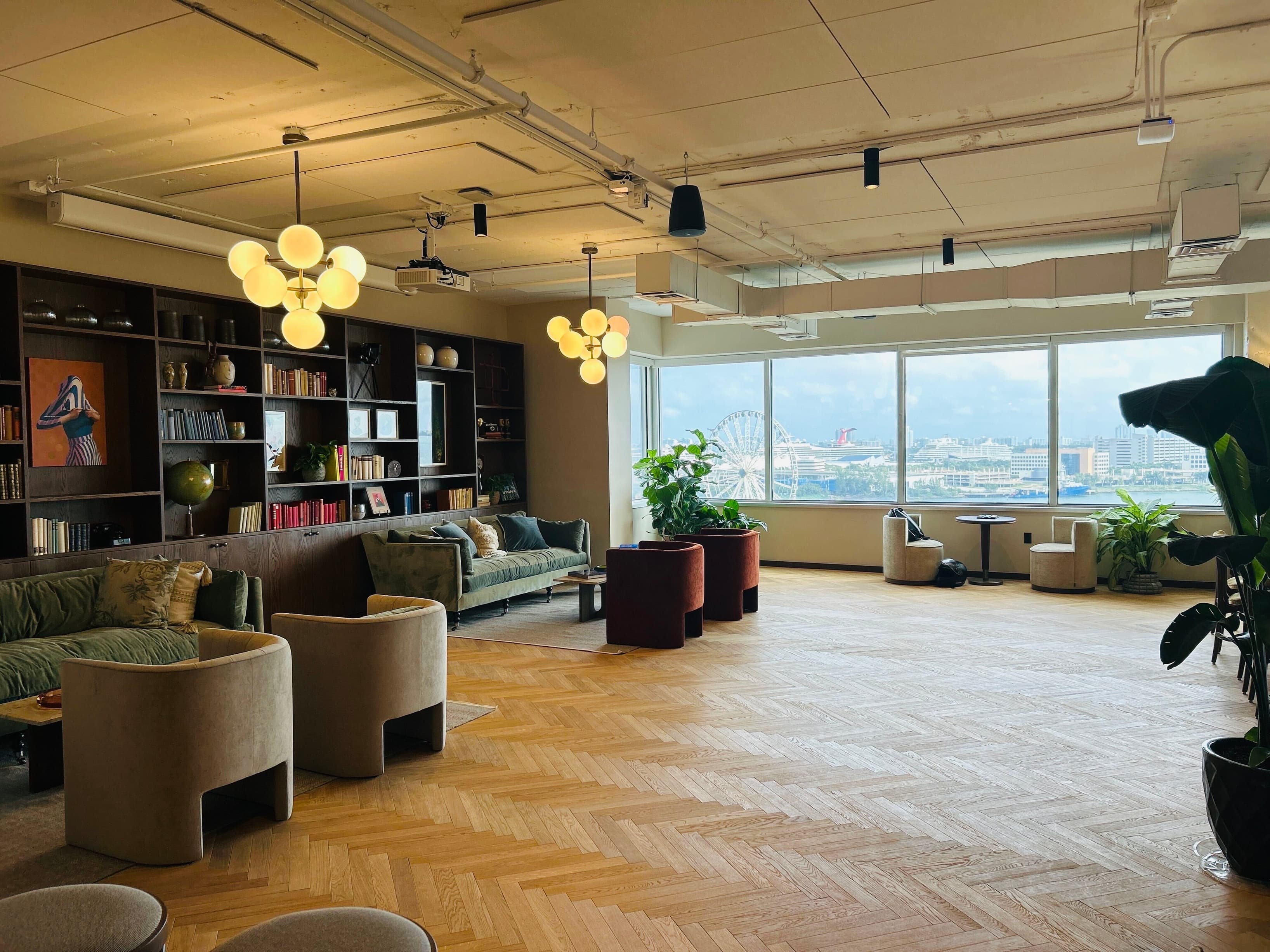 Breakout/Lounge Space Breakout/Lounge Space
