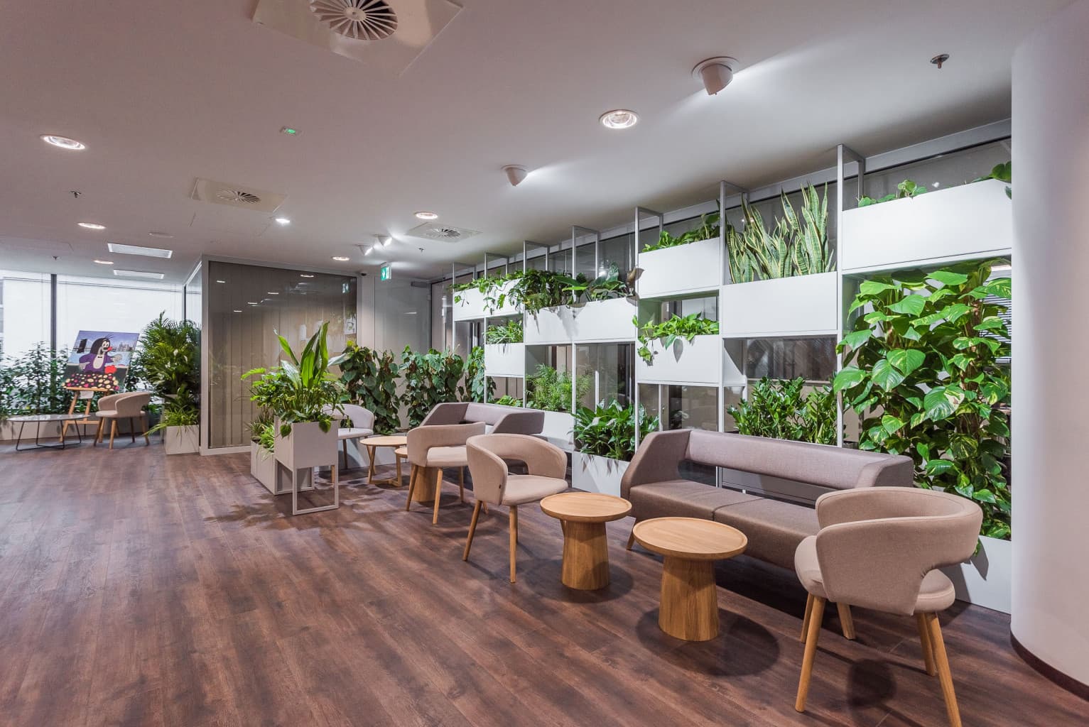 Breakout/Lounge Space Breakout/Lounge Space