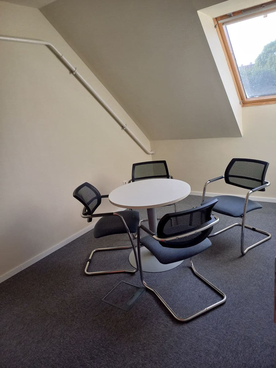 meeting room meeting room