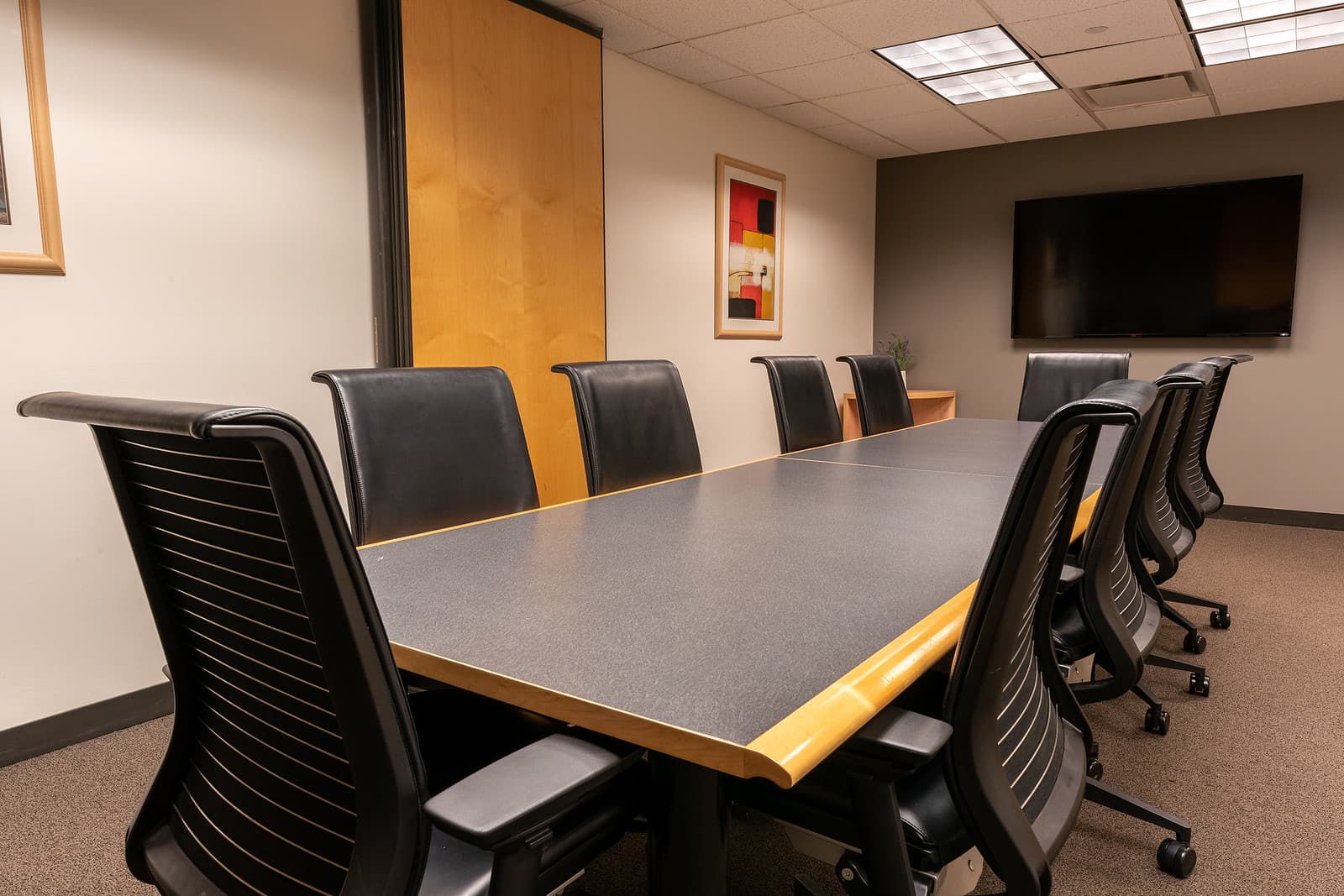 Large Conference room seats 14. Large Conference room seats 14.