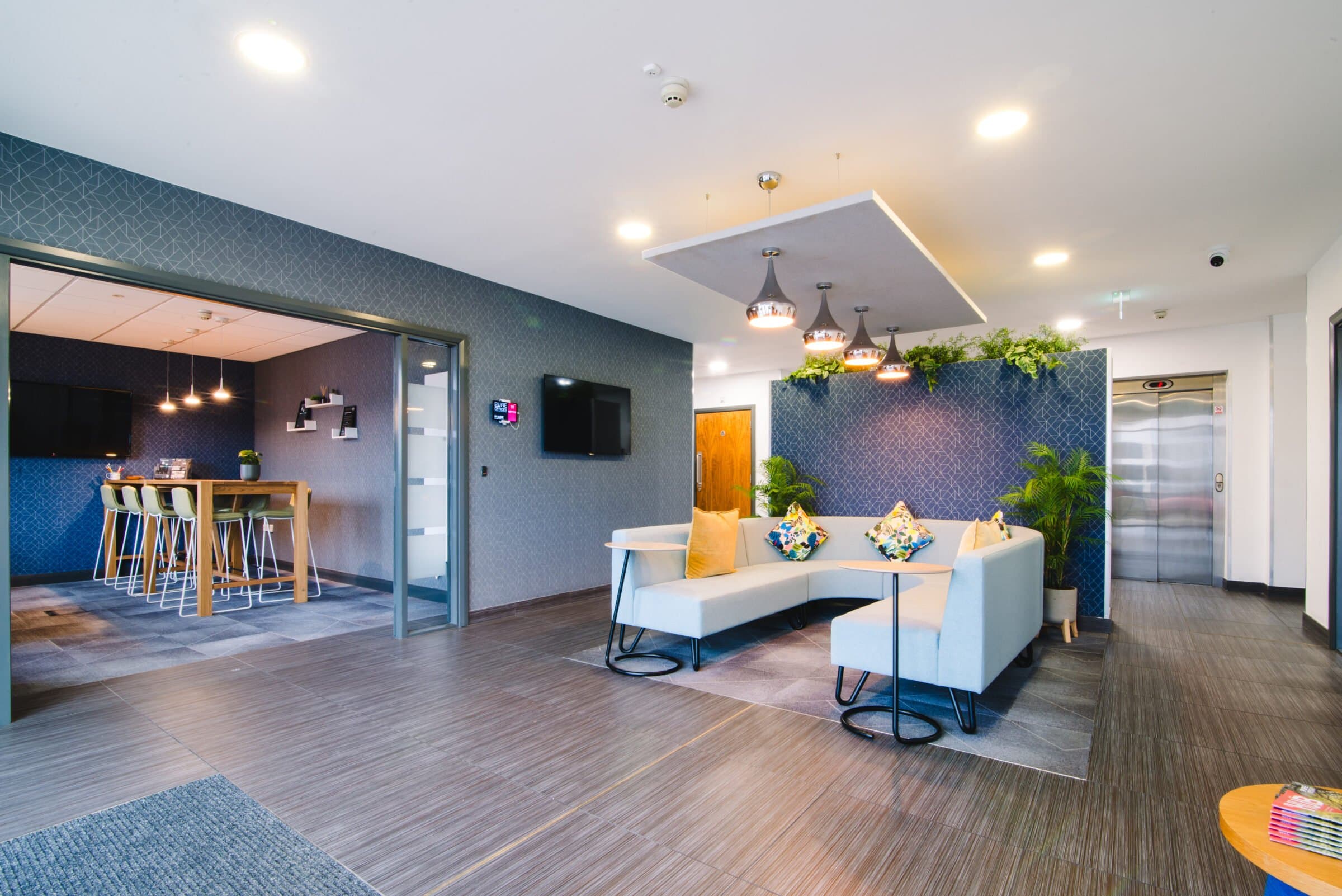 Breakout/Lounge Space Breakout/Lounge Space