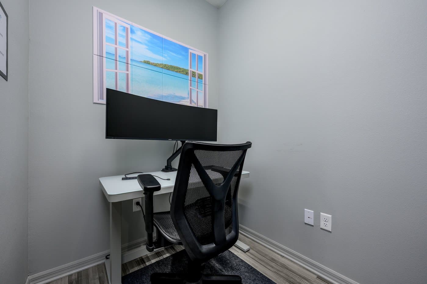 Day office with a large monitor and ergonomic chair, bookable by the day. Day office with a large monitor and ergonomic chair, bookable by the day.