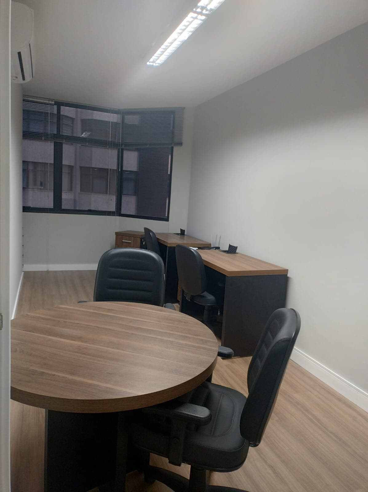 Sala fixa para 4 pessoas Sala fixa para 4 pessoas