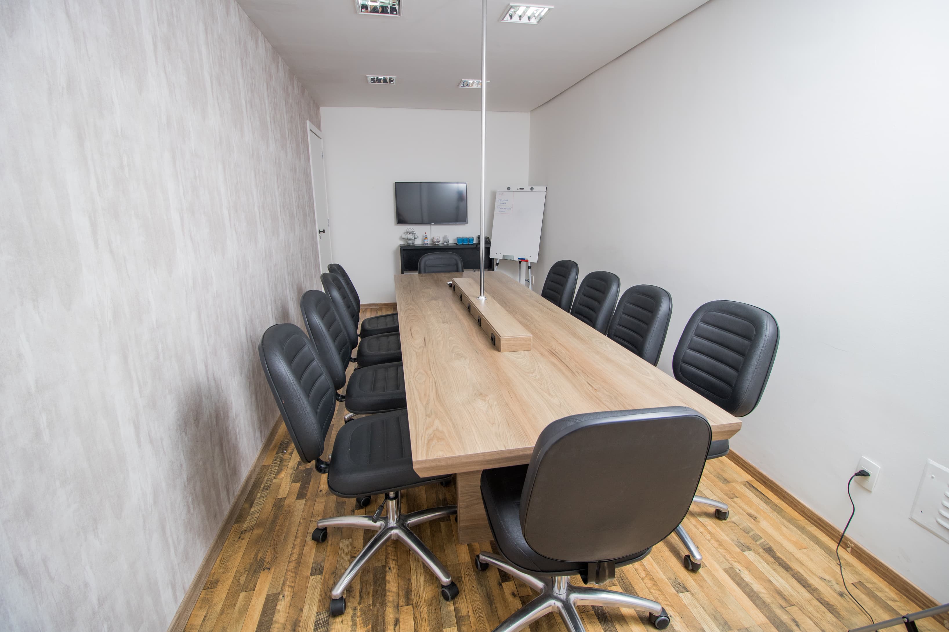 Sala de reunião para 10 pessoas Sala de reunião para 10 pessoas