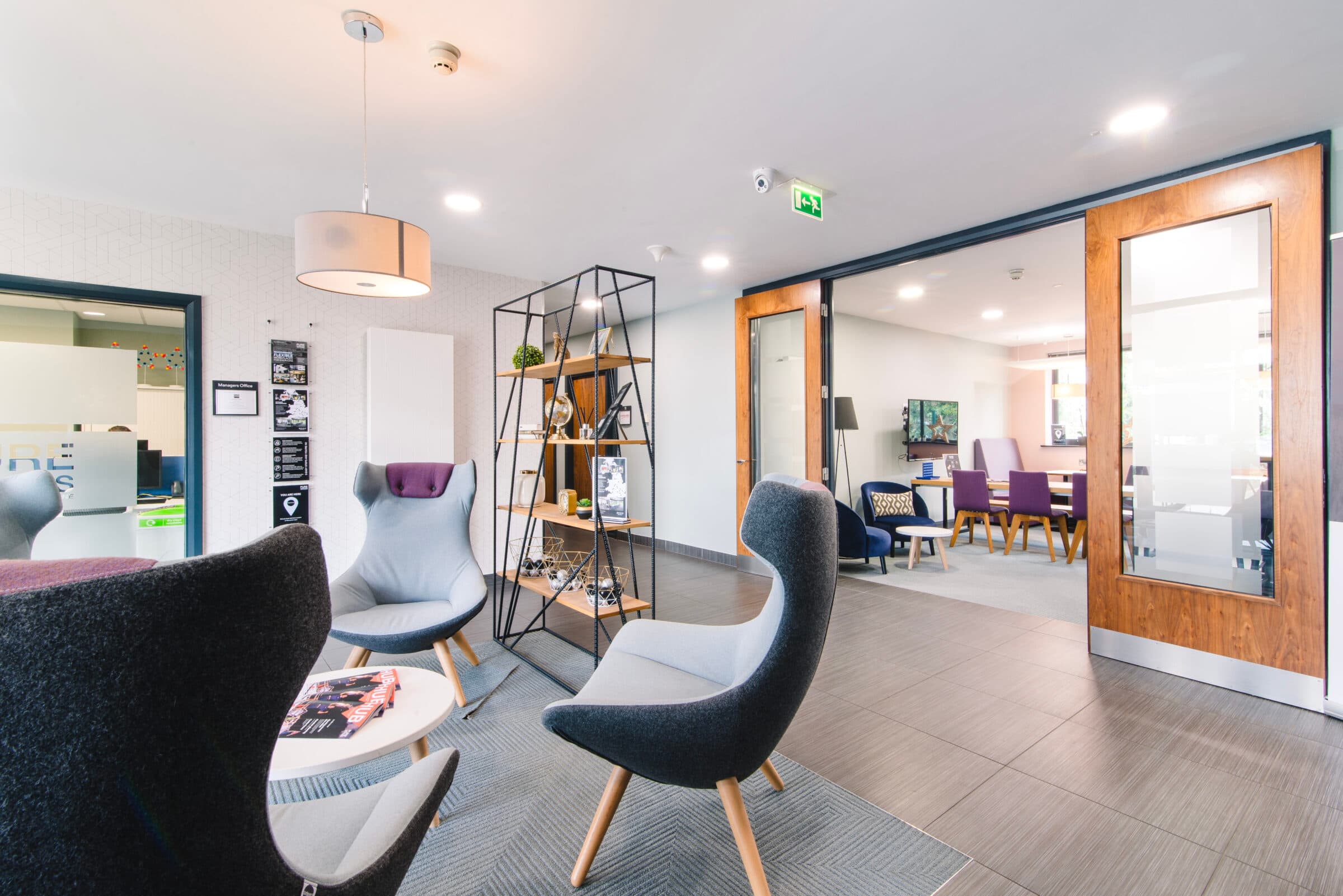 Breakout Space Breakout Space