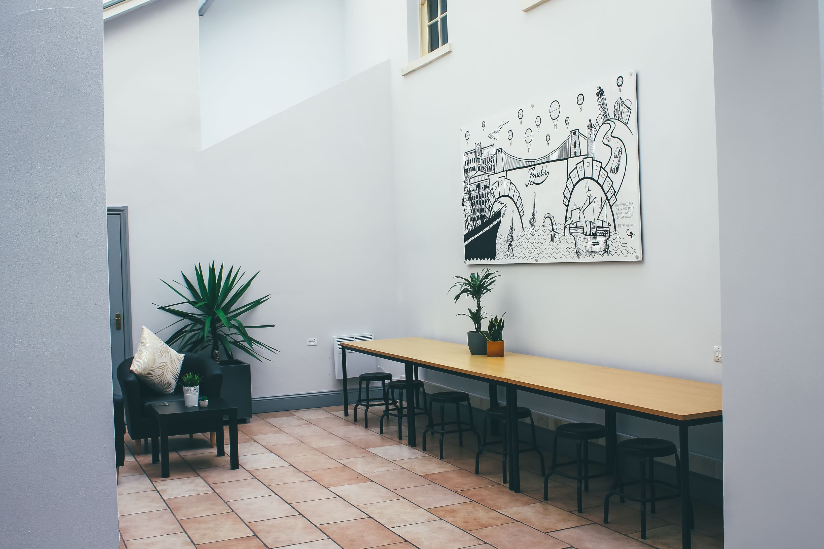 Breakout/Lounge Space Breakout/Lounge Space