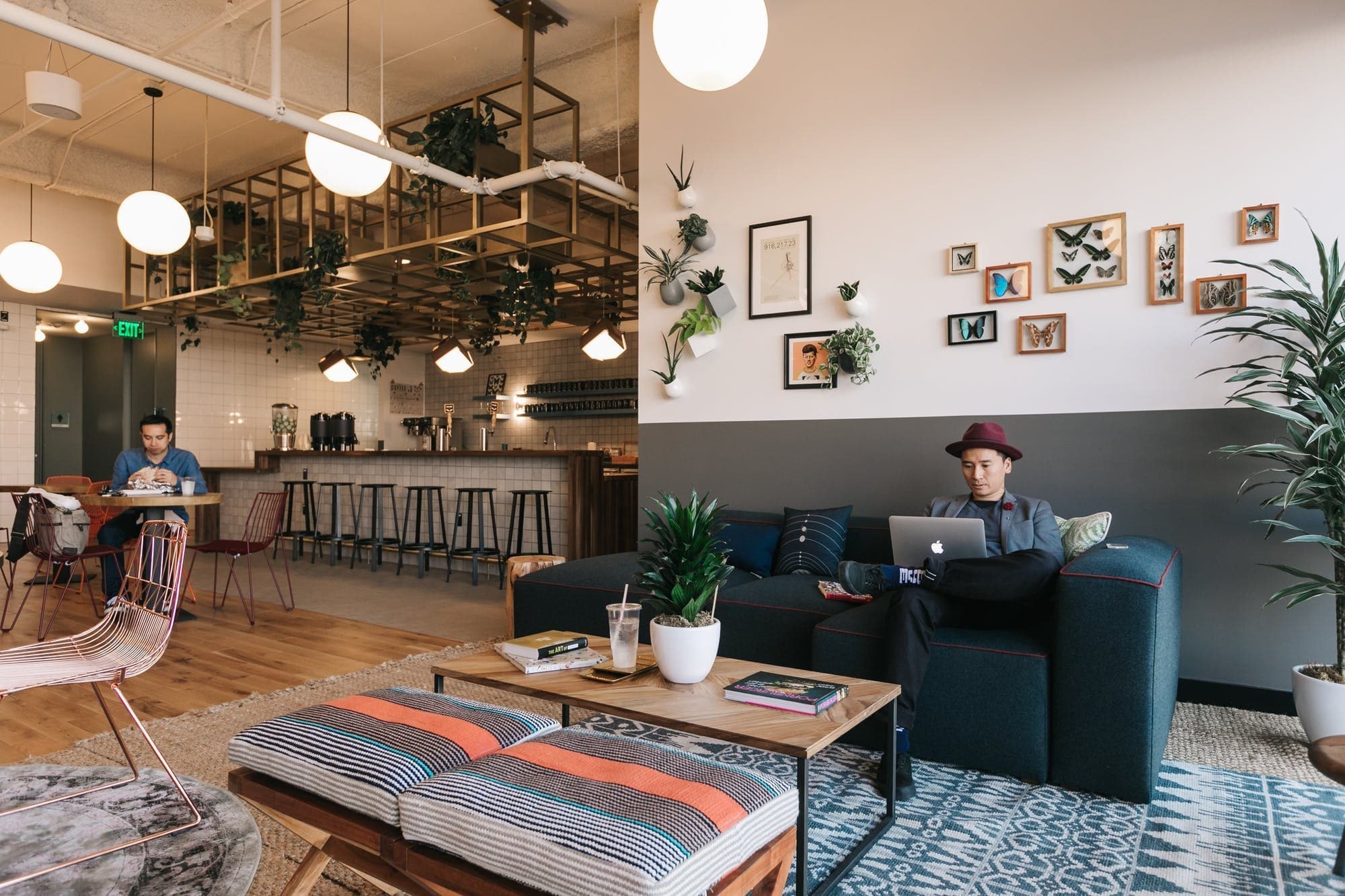 Breakout/Lounge Space Breakout/Lounge Space
