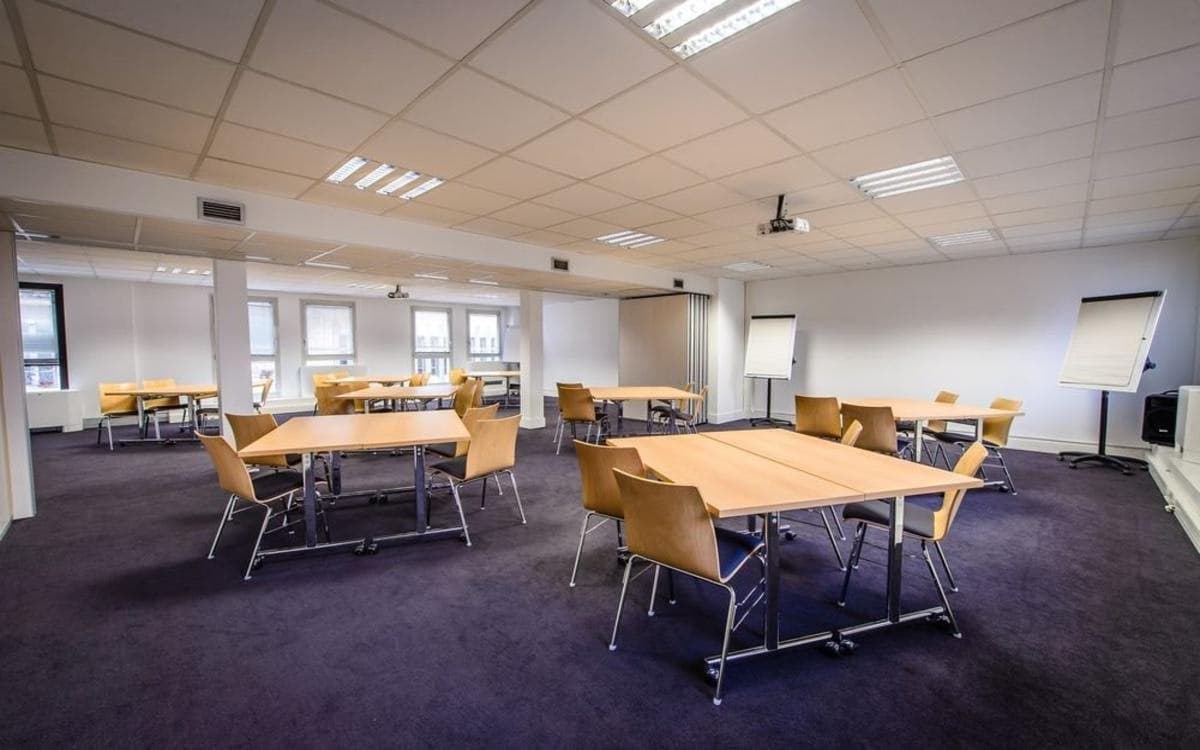 Training Room/ Classroom Training Room/ Classroom