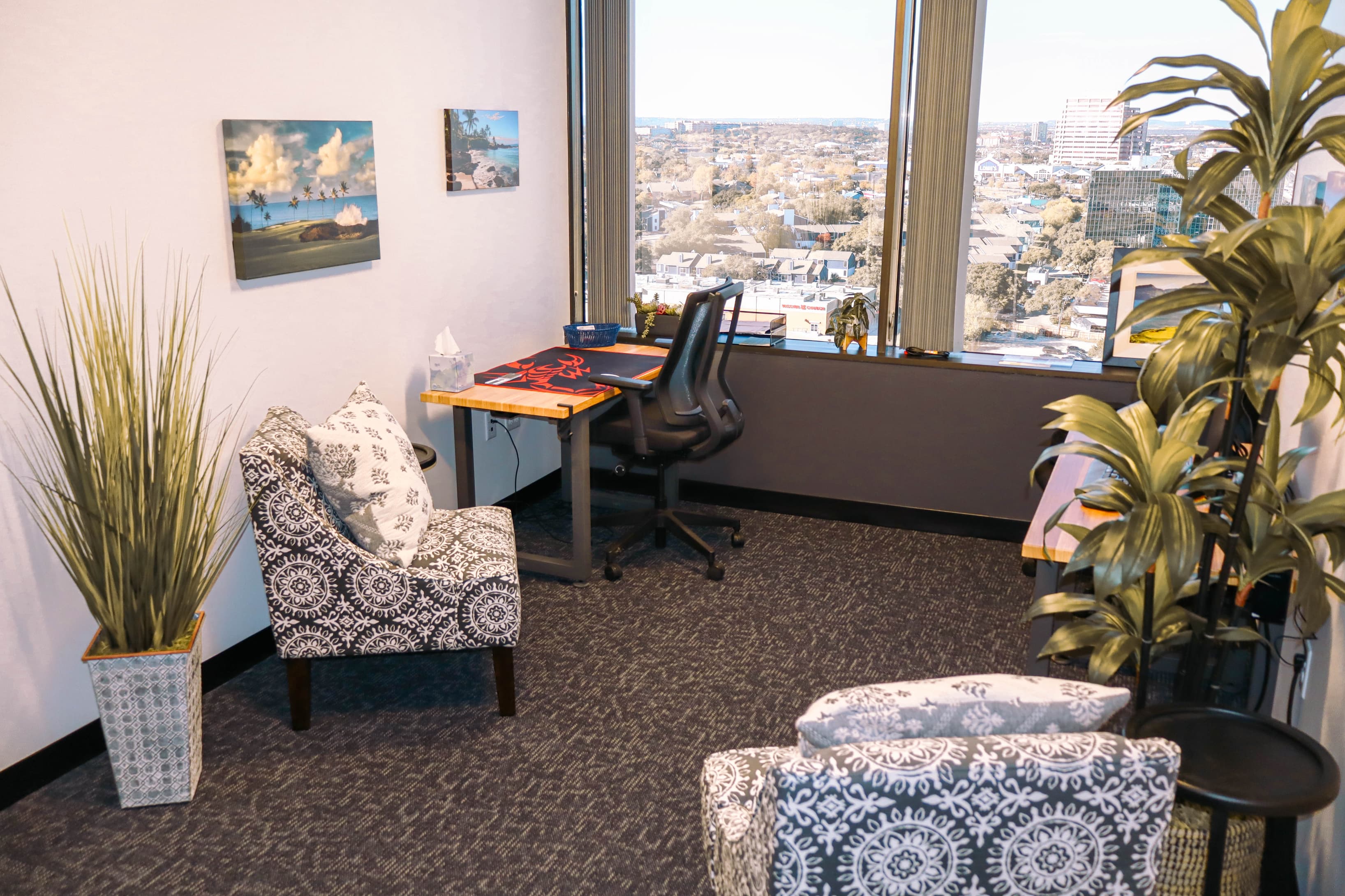 Office for 2-3 People With a View Office for 2-3 People With a View