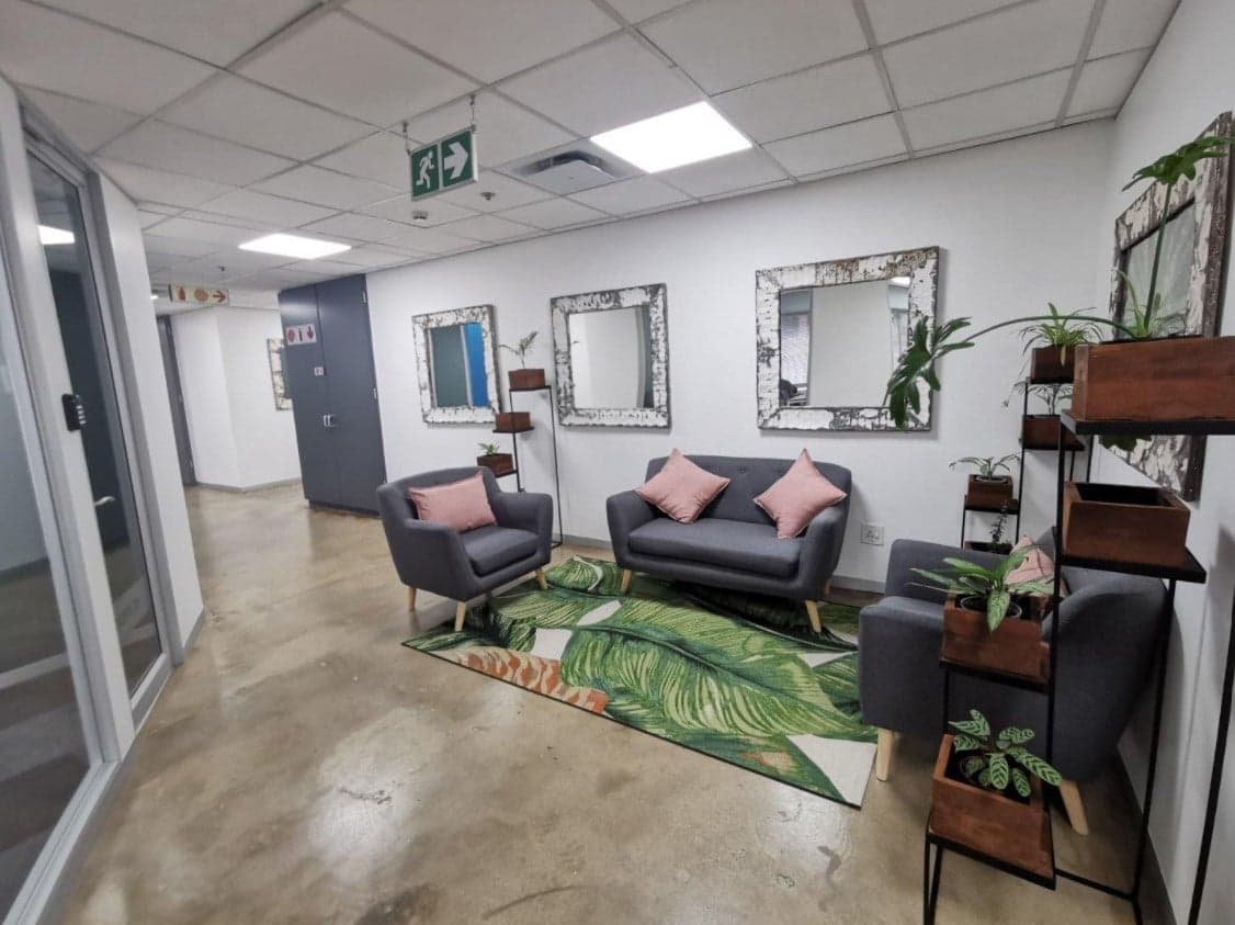 Breakout/Lounge Space Breakout/Lounge Space