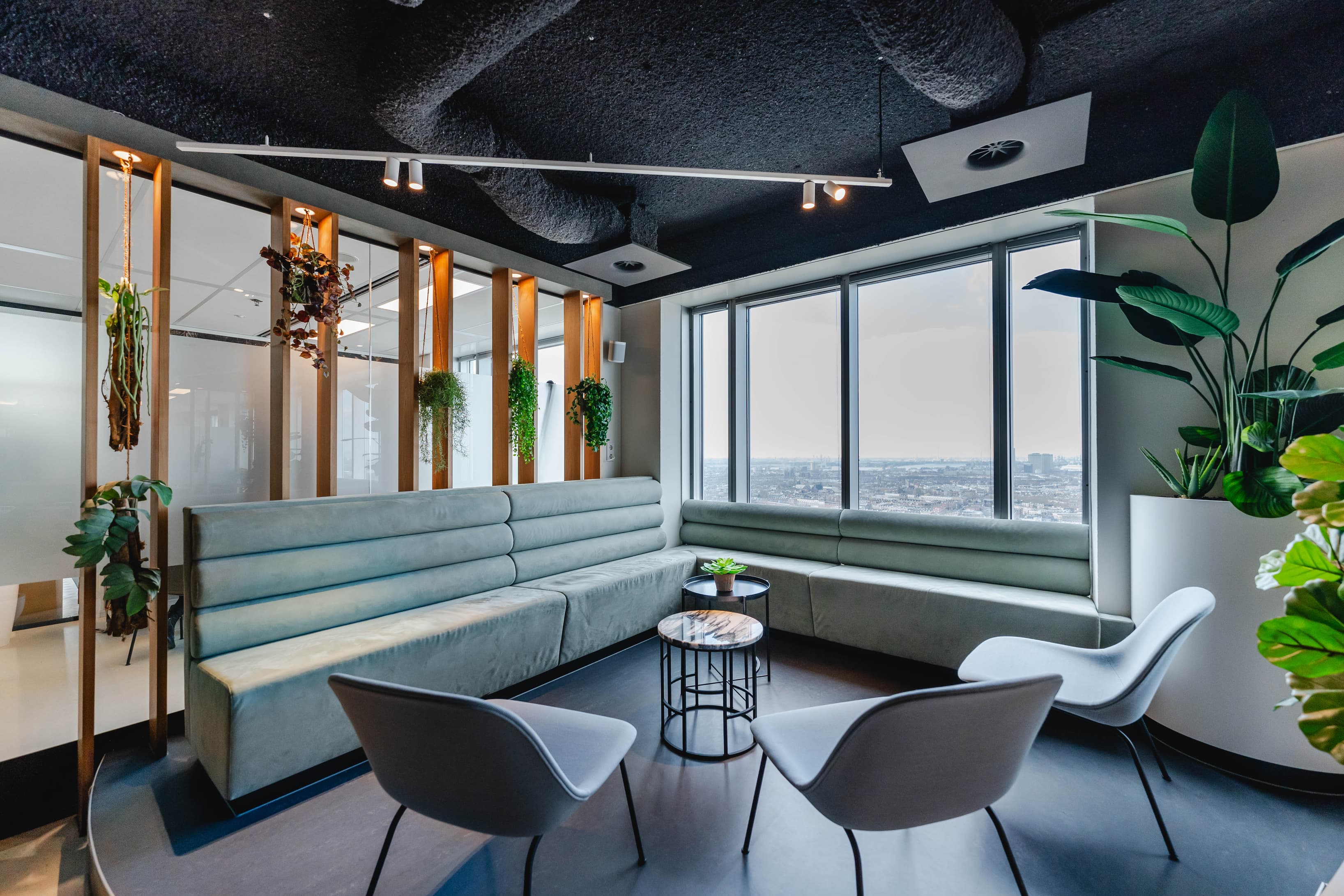 Breakout/Lounge Space Breakout/Lounge Space