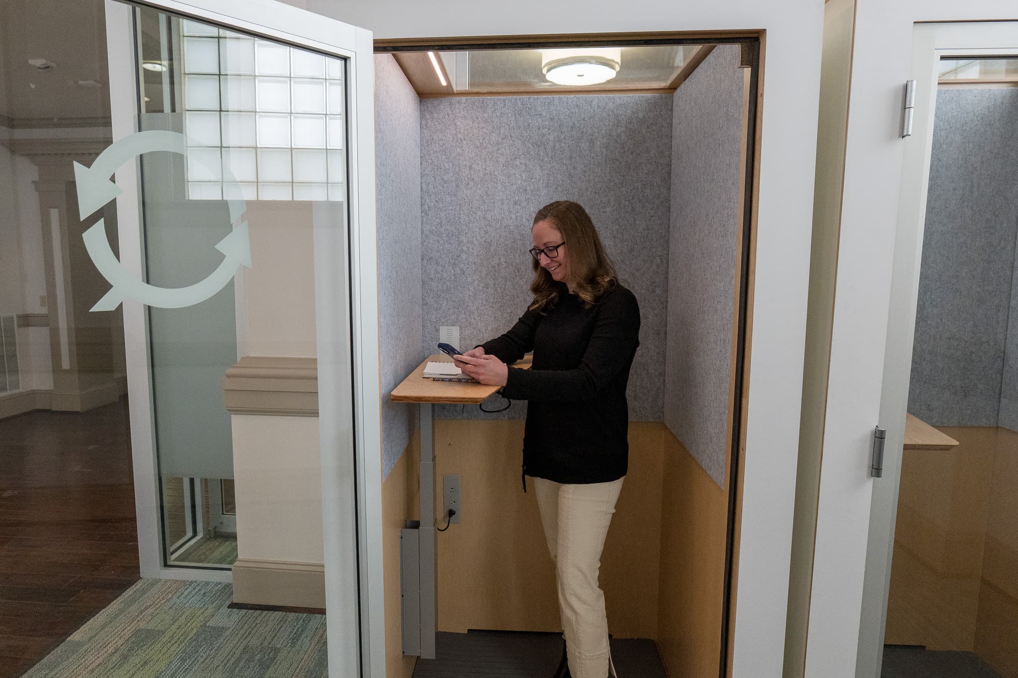 Coworking Space Phone Booth Coworking Space Phone Booth