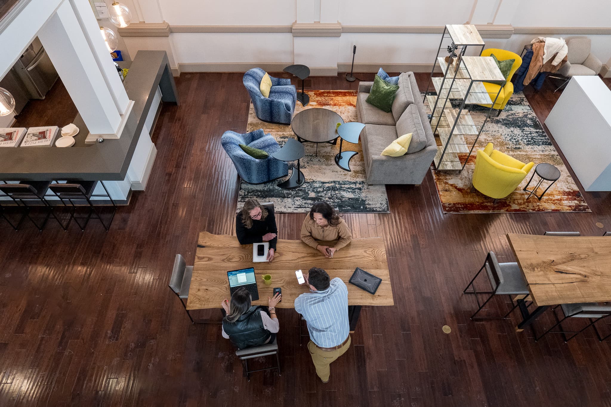 Coworking Community Tables Coworking Community Tables