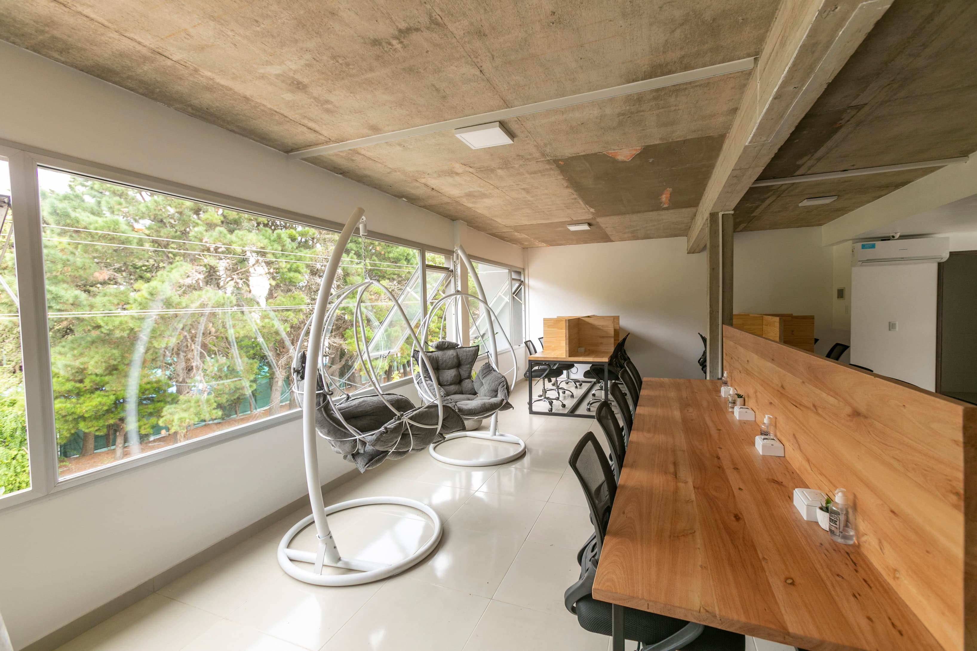 Breakout/Lounge Space Breakout/Lounge Space