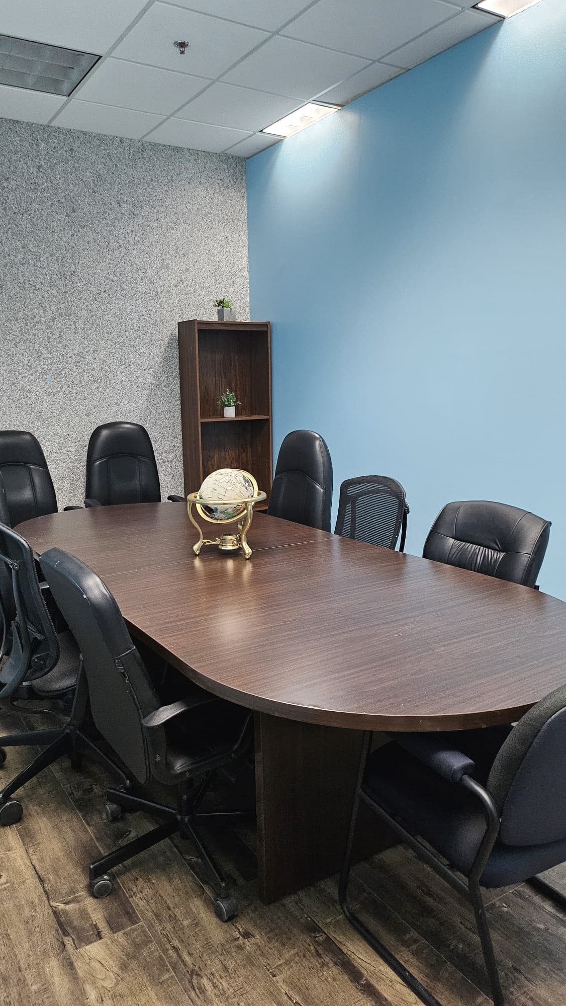 Board room sits 10 people Board room sits 10 people